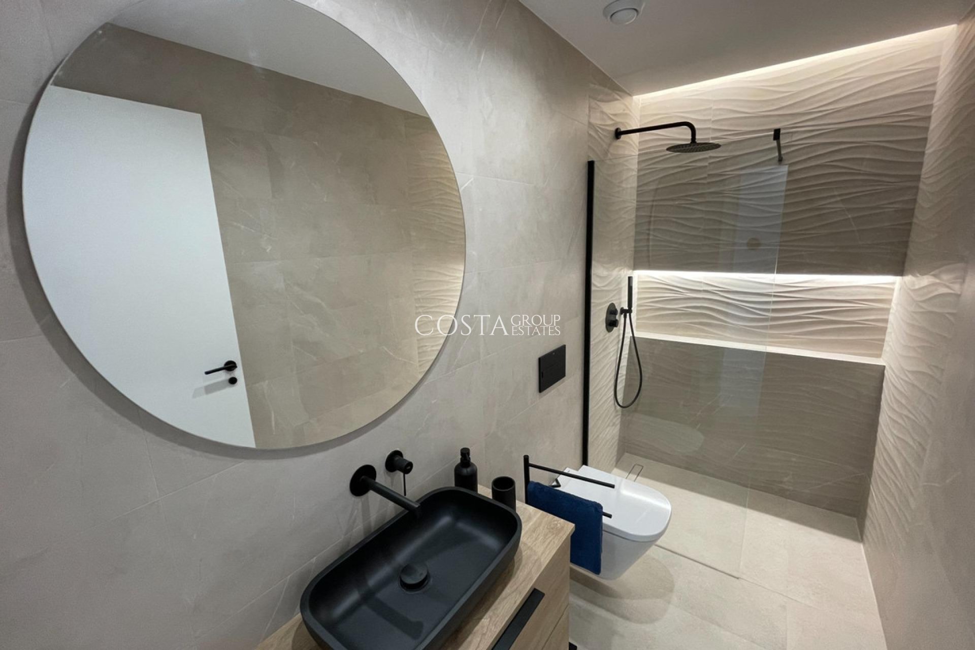 Resale - Villa -
Molina De Segura - Molina de Segura Centro