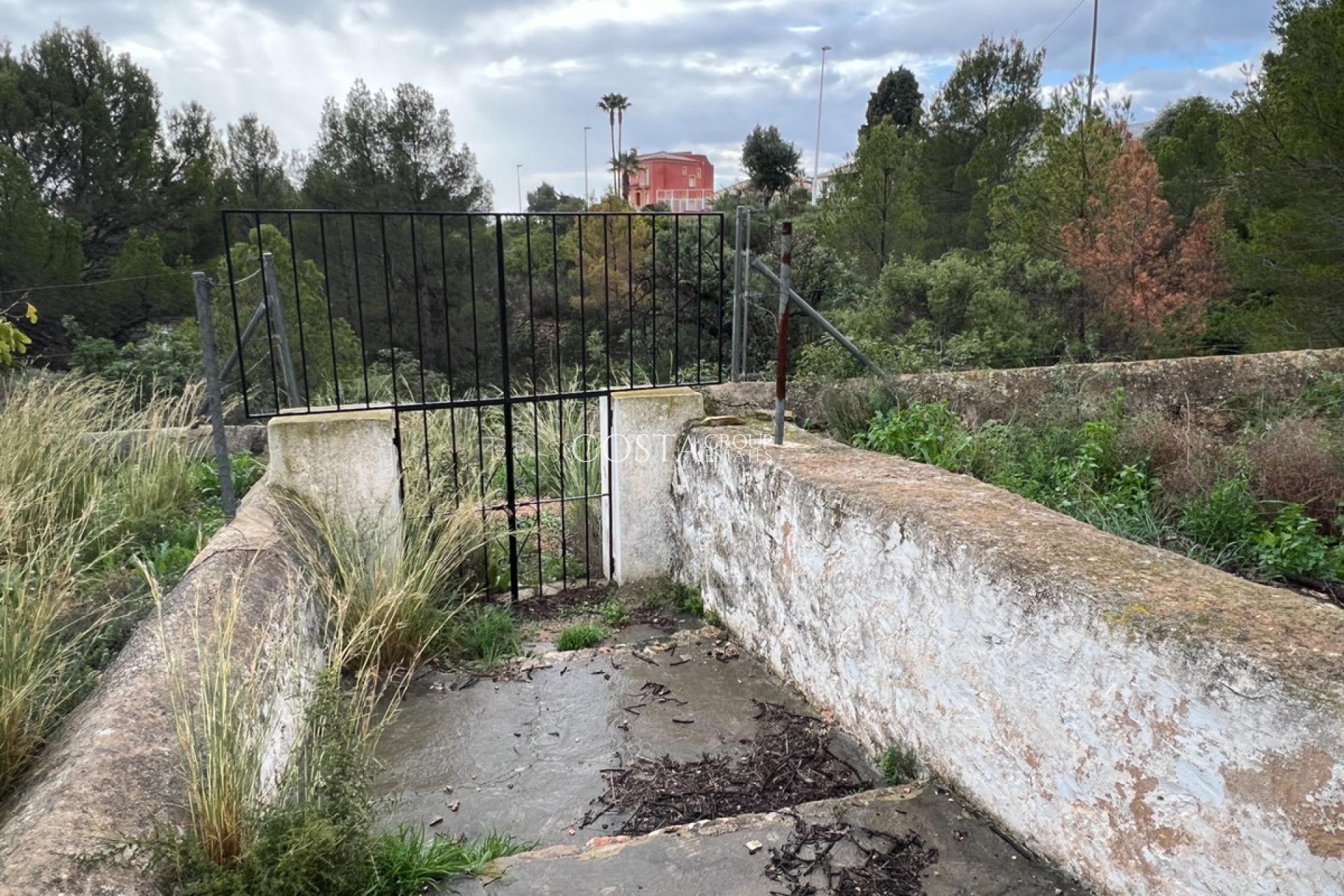 Resale - Villa -
Novelda - Estación