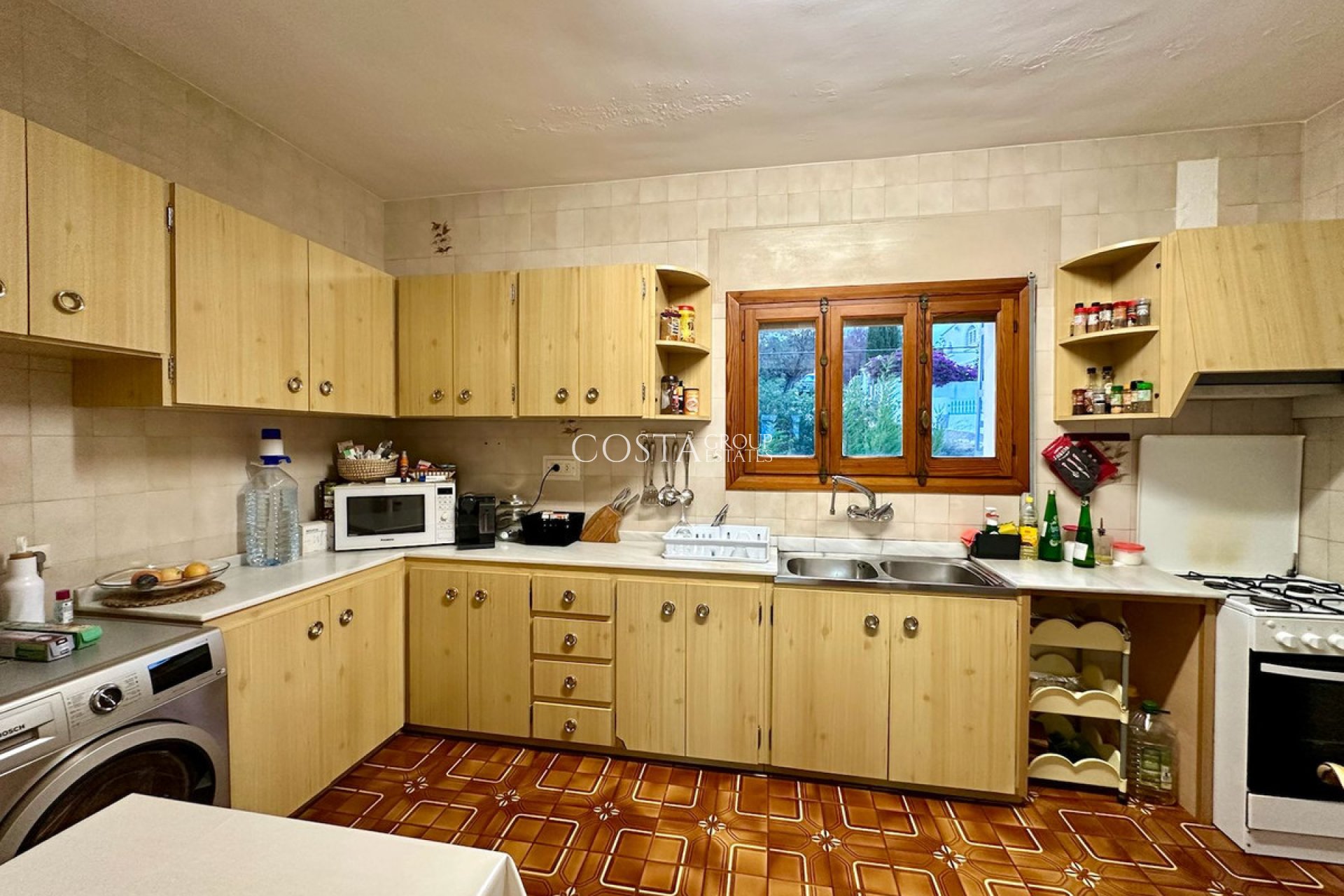 Resale - Villa -
Novelda - Estación