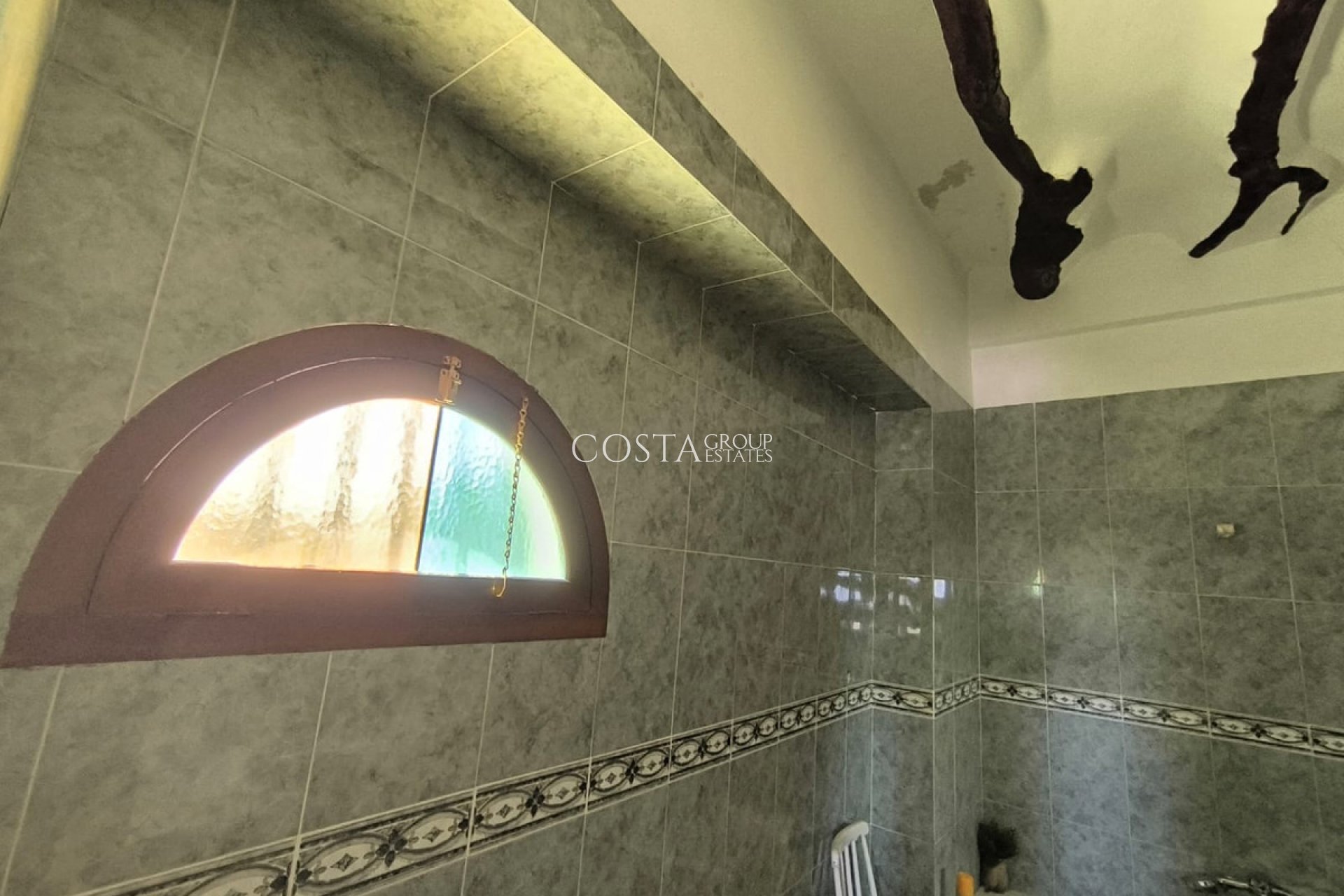 Resale - Villa -
Novelda - Novelda Centro