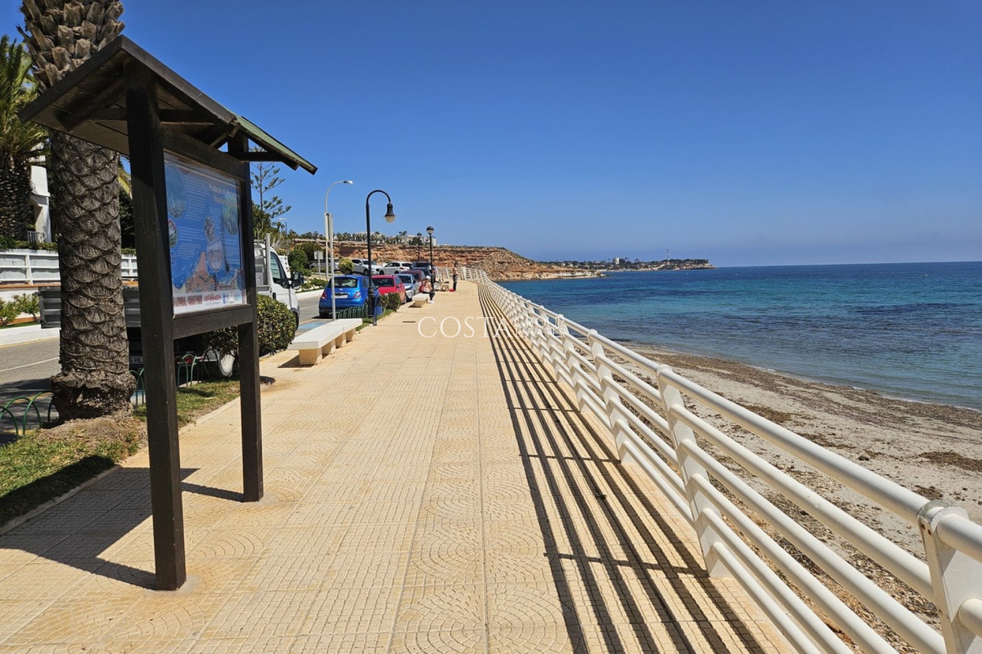 Resale - Villa -
Orihuela - Cabo Roig