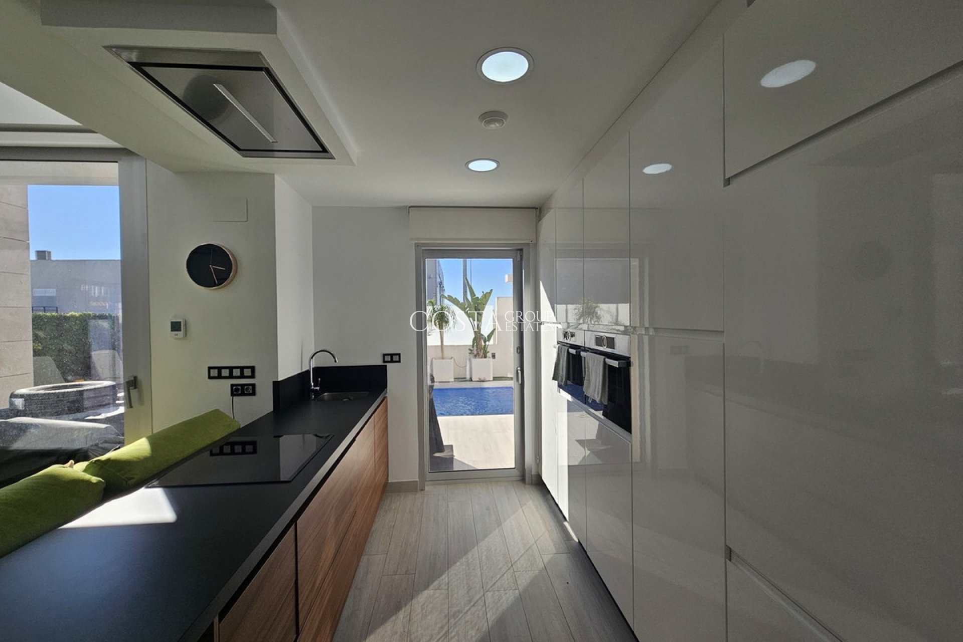 Resale - Villa -
Orihuela - Cabo Roig