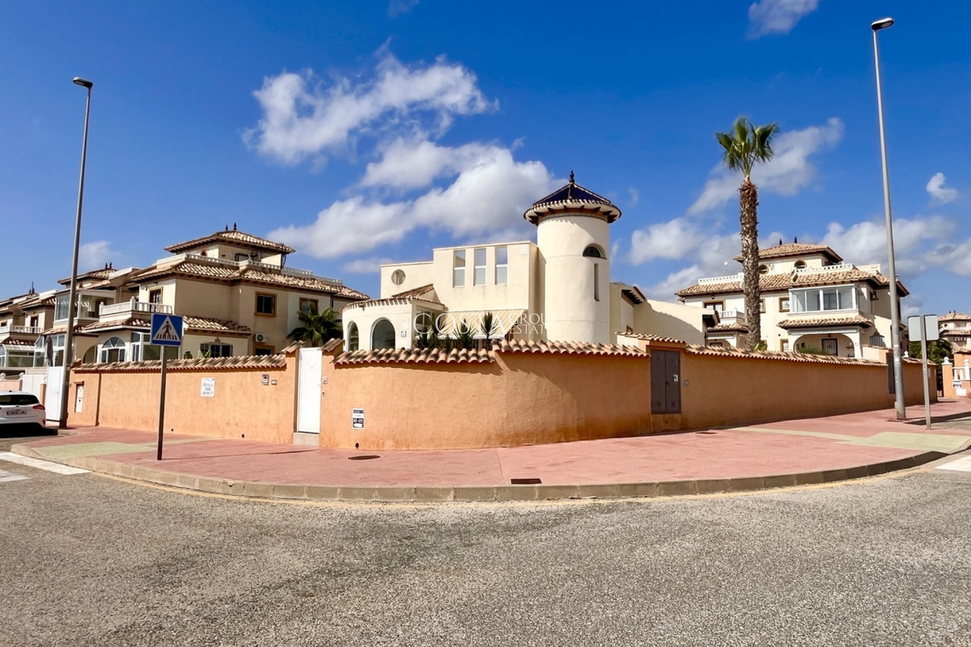 Resale - Villa -
Orihuela - Cabo Roig