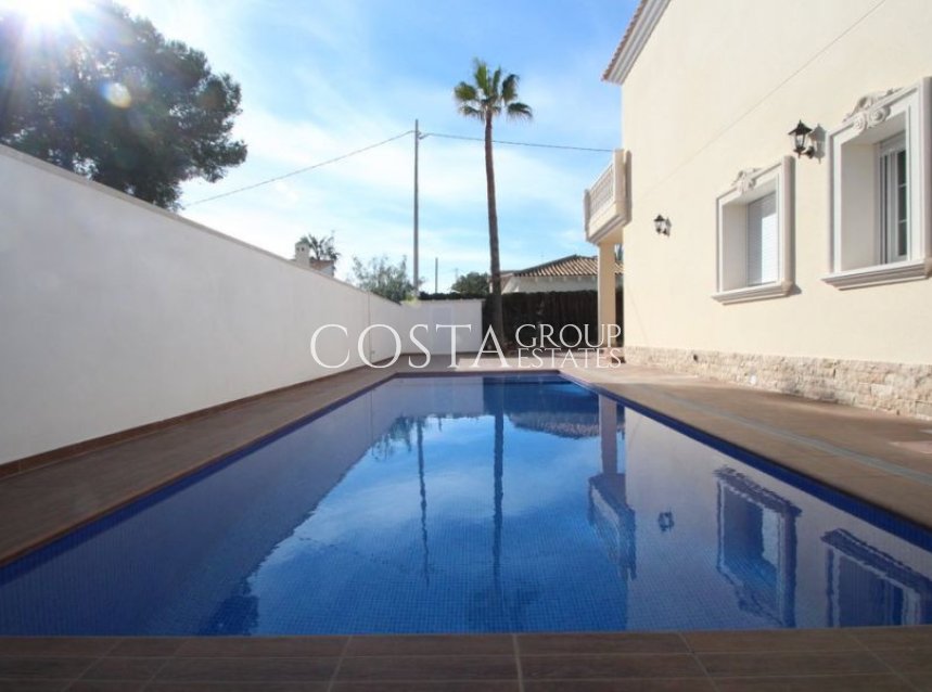 Resale - Villa -
Orihuela - Cabo Roig