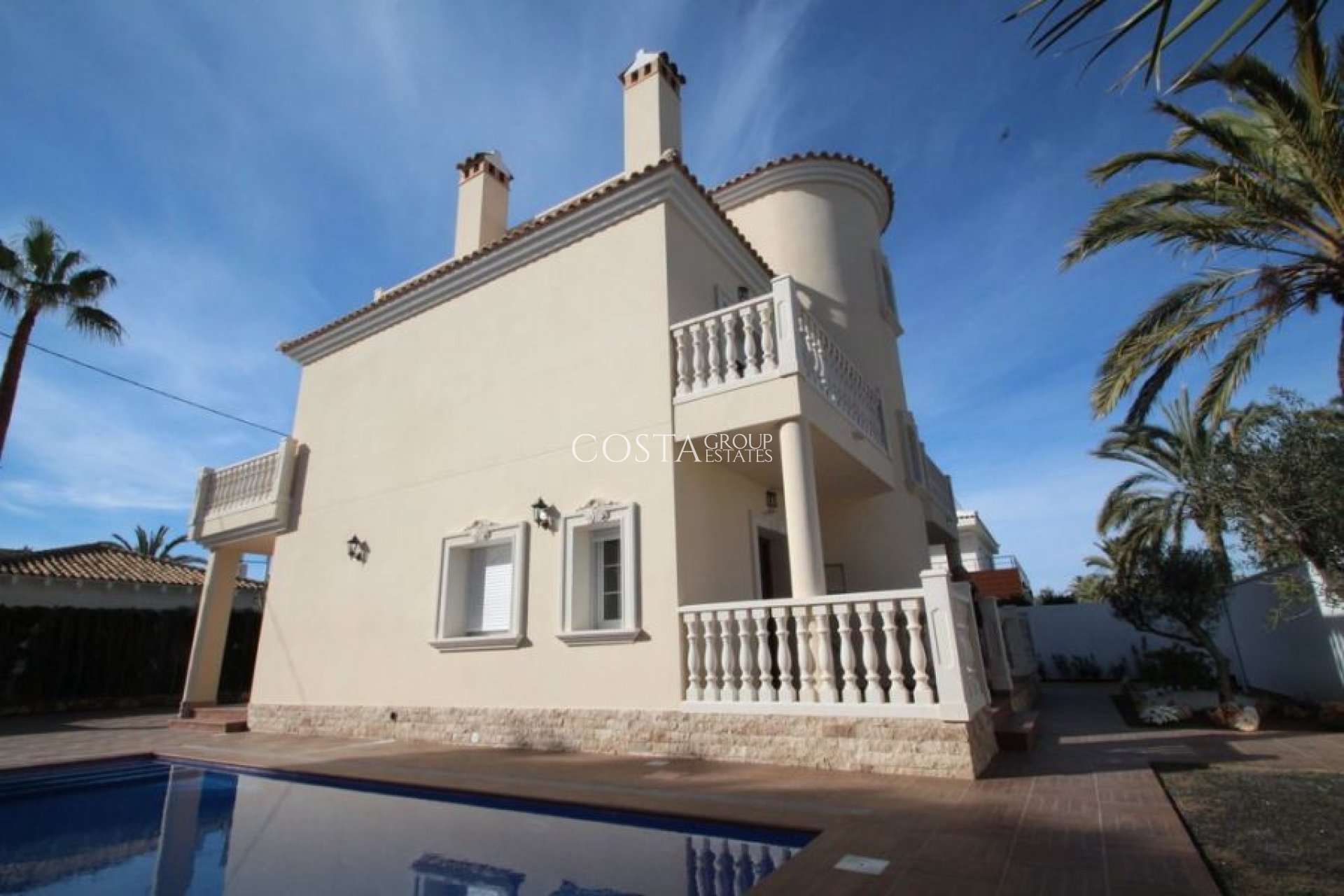 Resale - Villa -
Orihuela - Cabo Roig