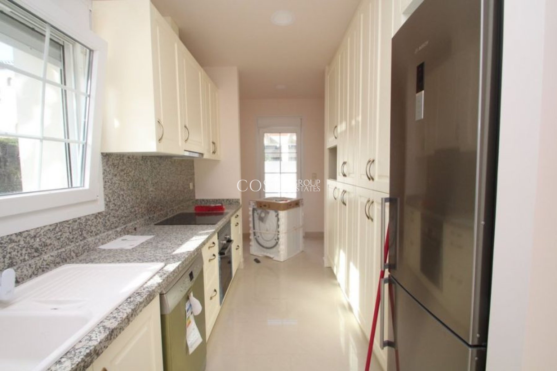 Resale - Villa -
Orihuela - Cabo Roig