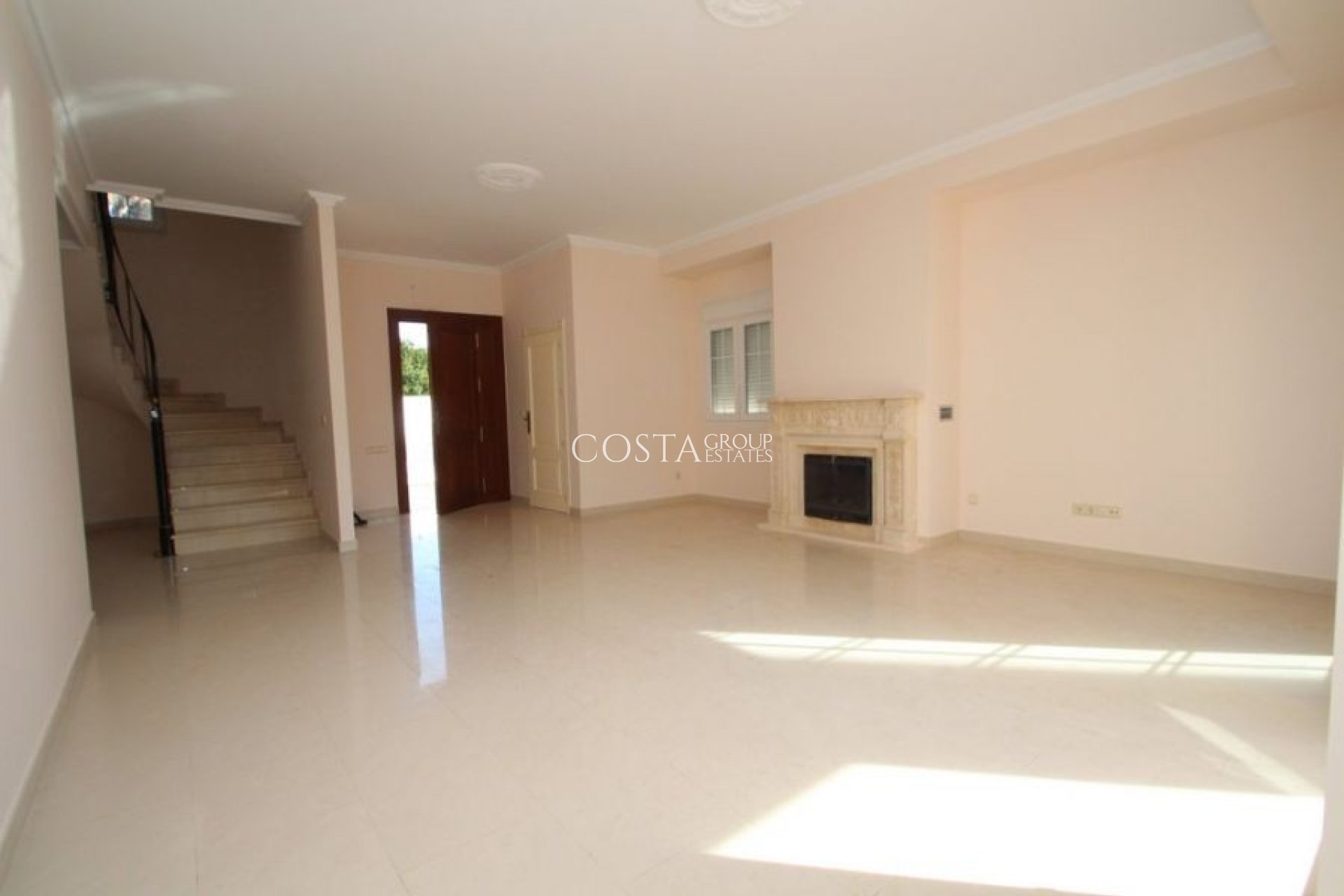 Resale - Villa -
Orihuela - Cabo Roig