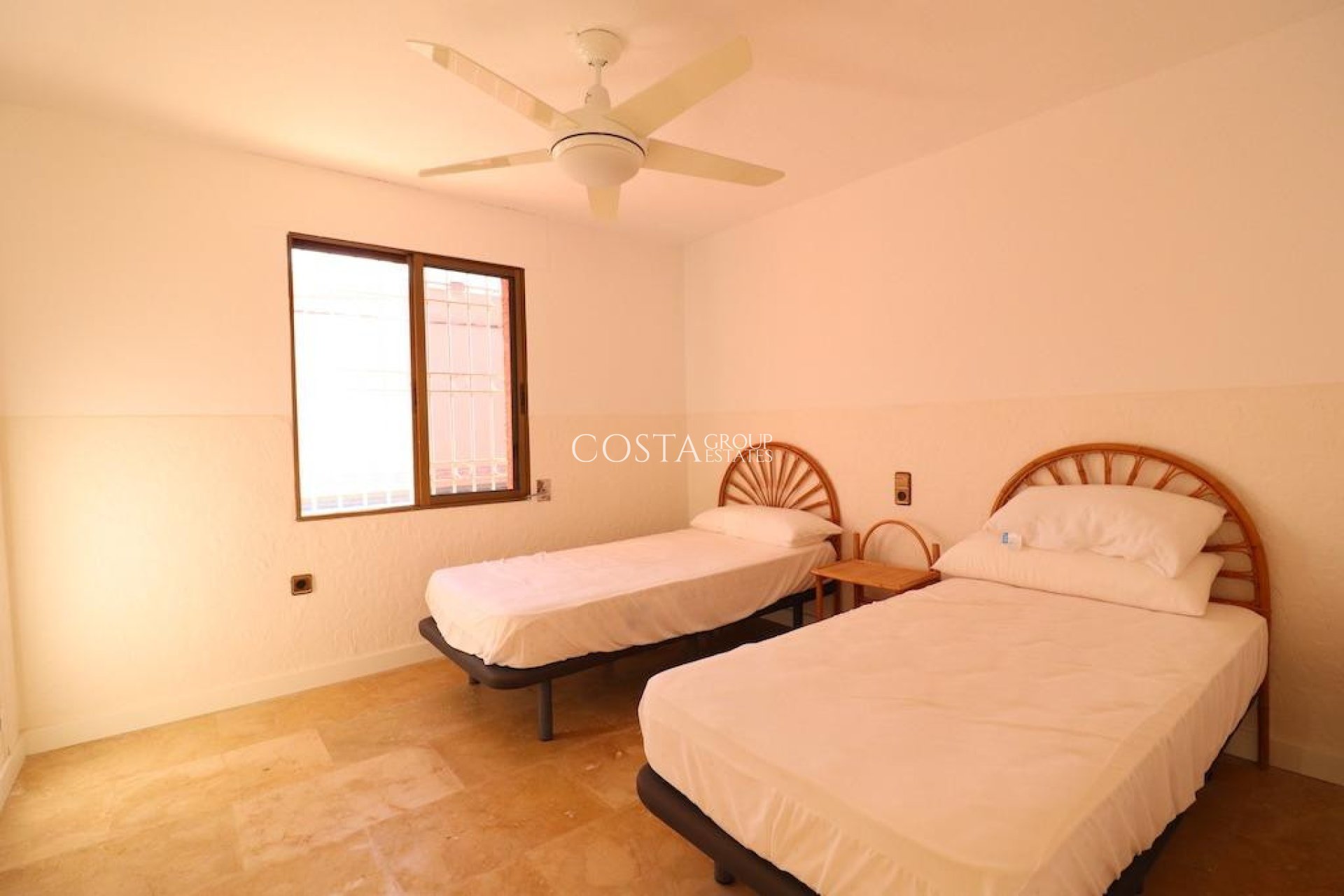 Resale - Villa -
Orihuela - Cabo Roig