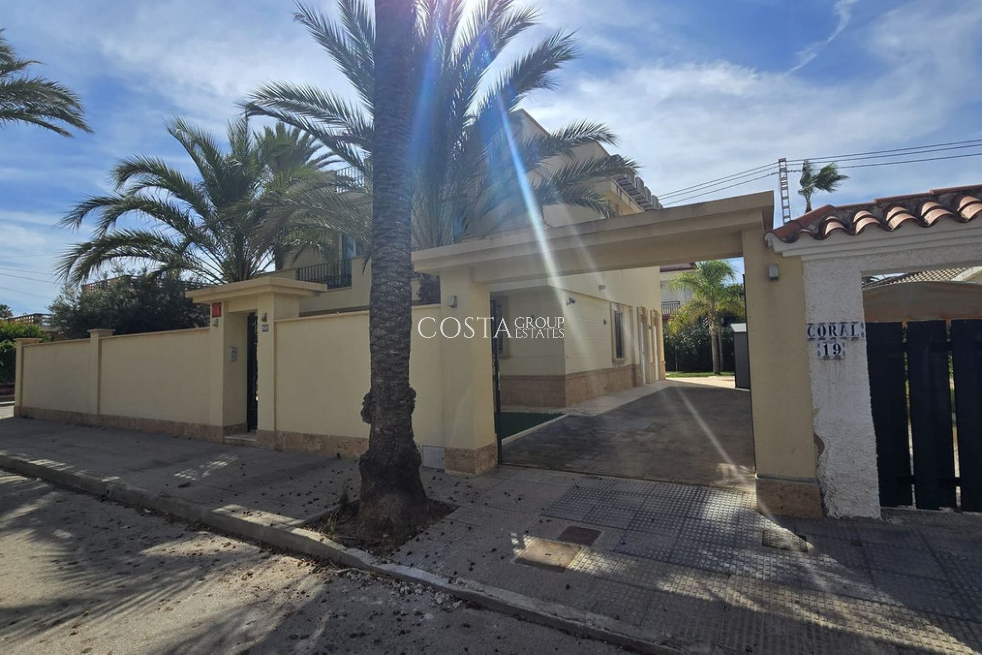 Resale - Villa -
Orihuela - Cabo Roig