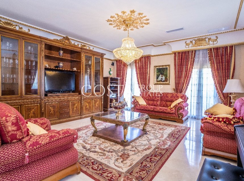 Resale - Villa -
Orihuela - Campoamor