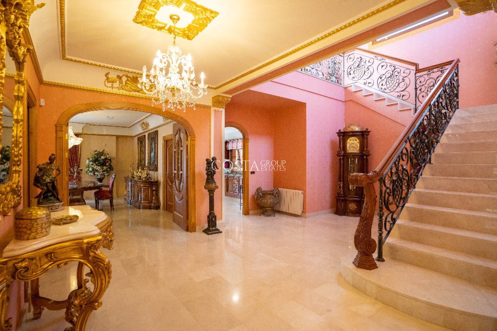 Resale - Villa -
Orihuela - Campoamor