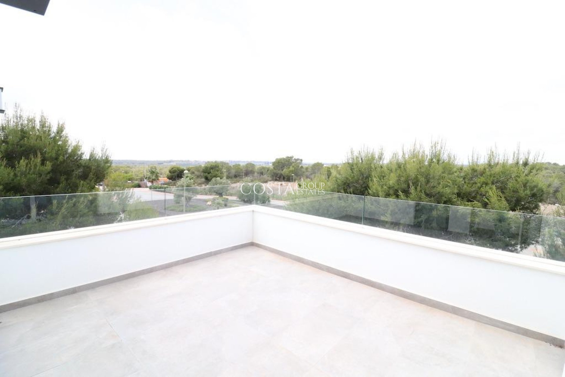 Resale - Villa -
Orihuela - Campoamor