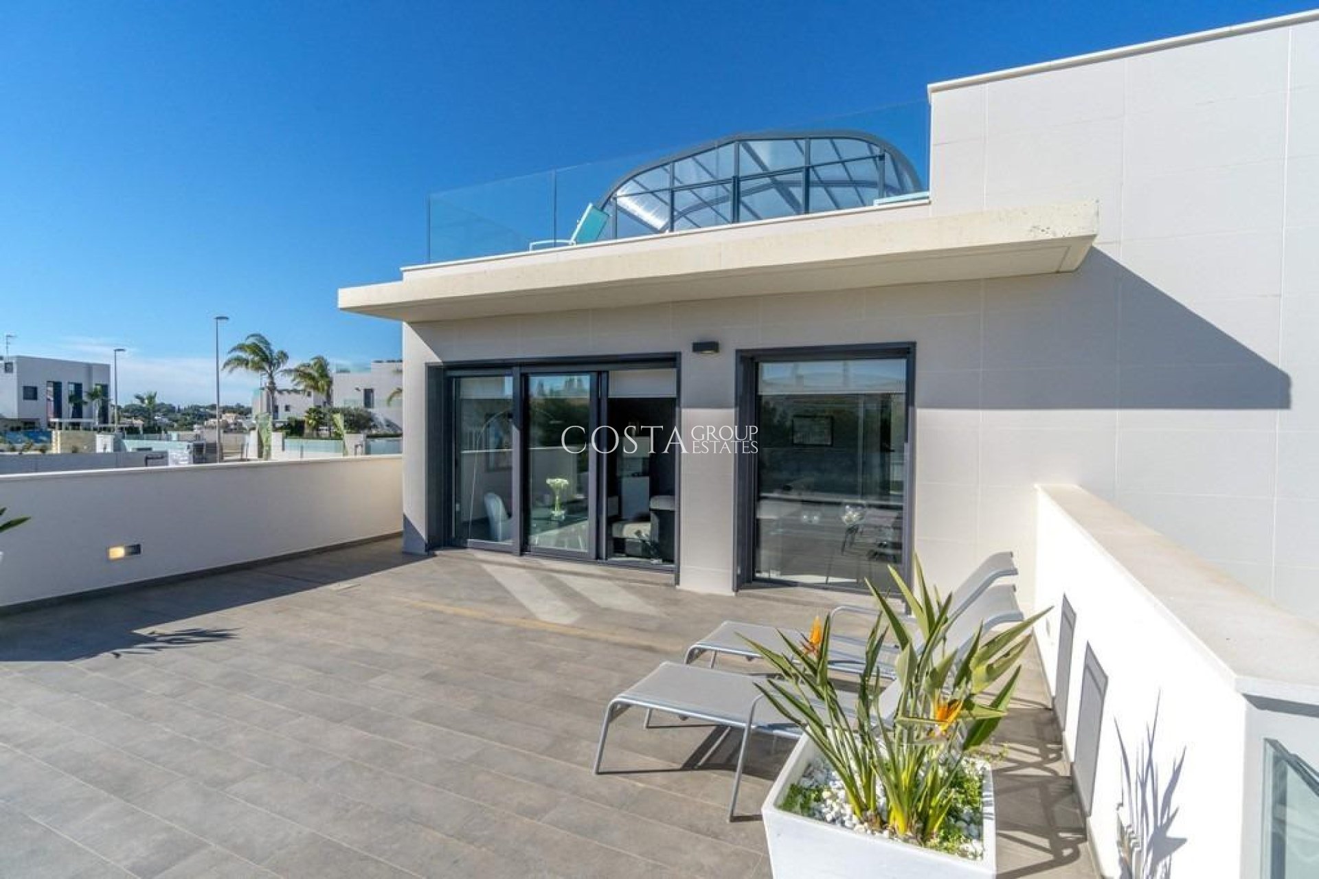 Resale - Villa -
Orihuela - Campoamor