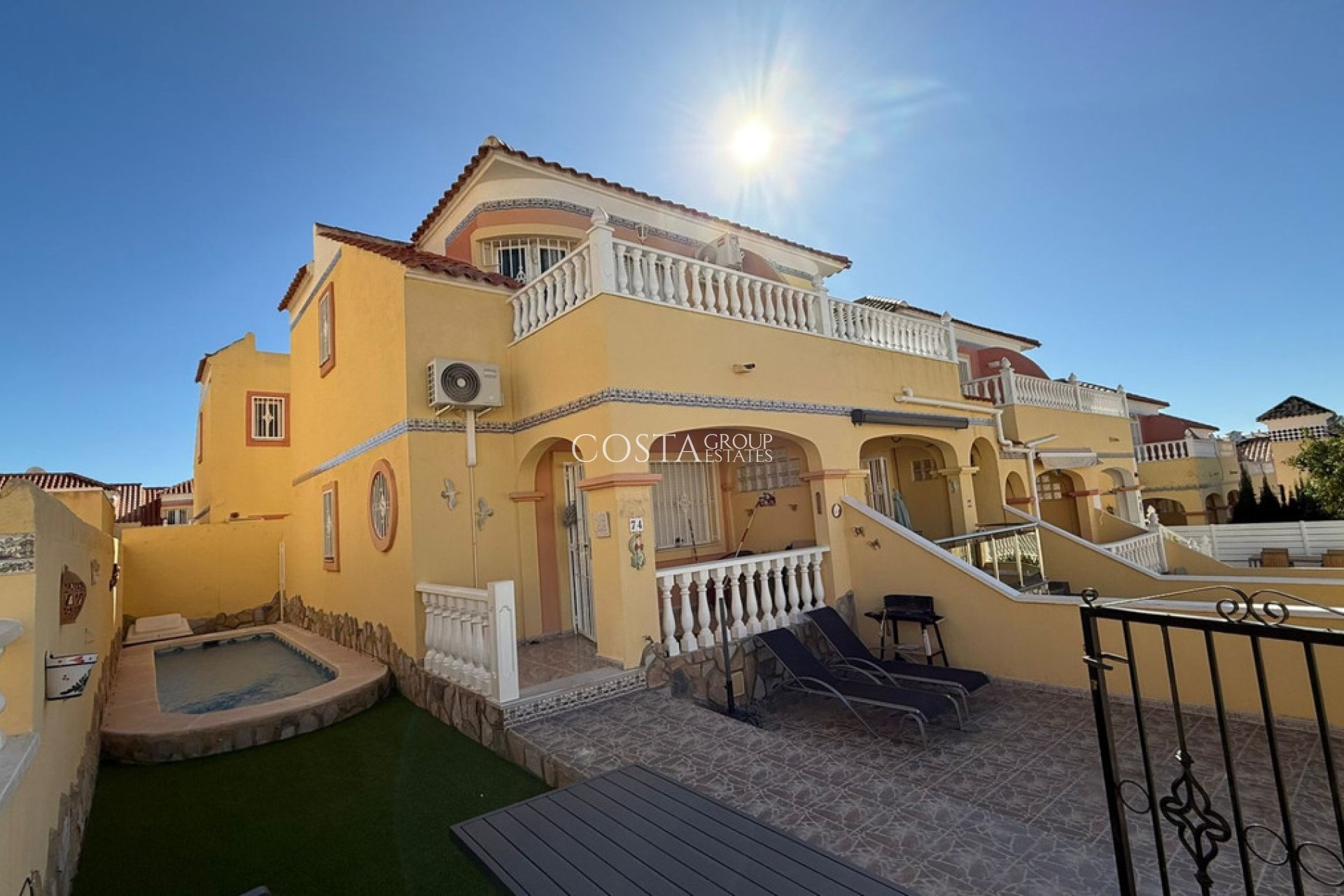 Resale - Villa -
Orihuela Costa - Blue Lagoon