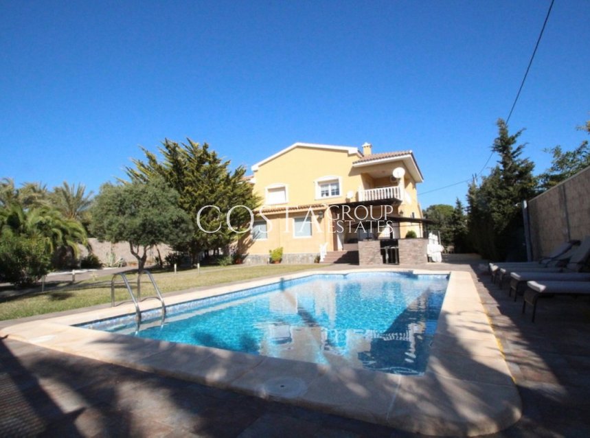 Resale - Villa -
Orihuela Costa - Cabo Roig