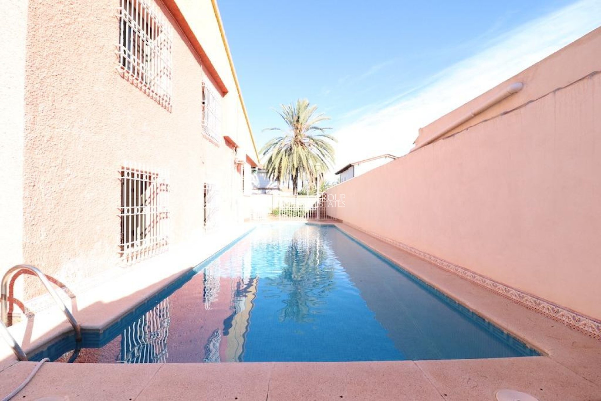 Resale - Villa -
Orihuela Costa - Cabo Roig