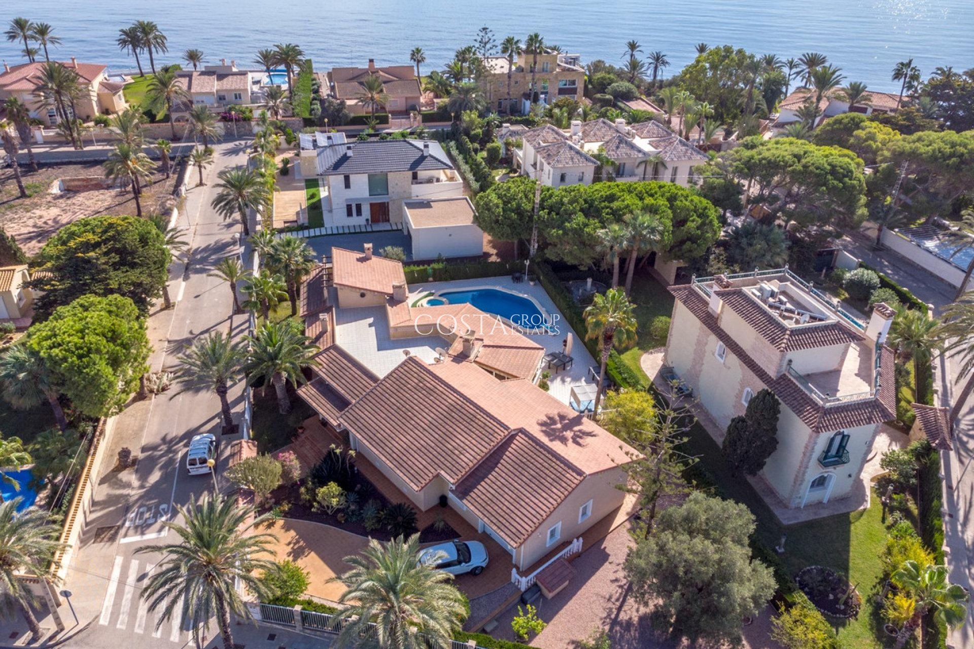 Resale - Villa -
Orihuela Costa - Cabo Roig