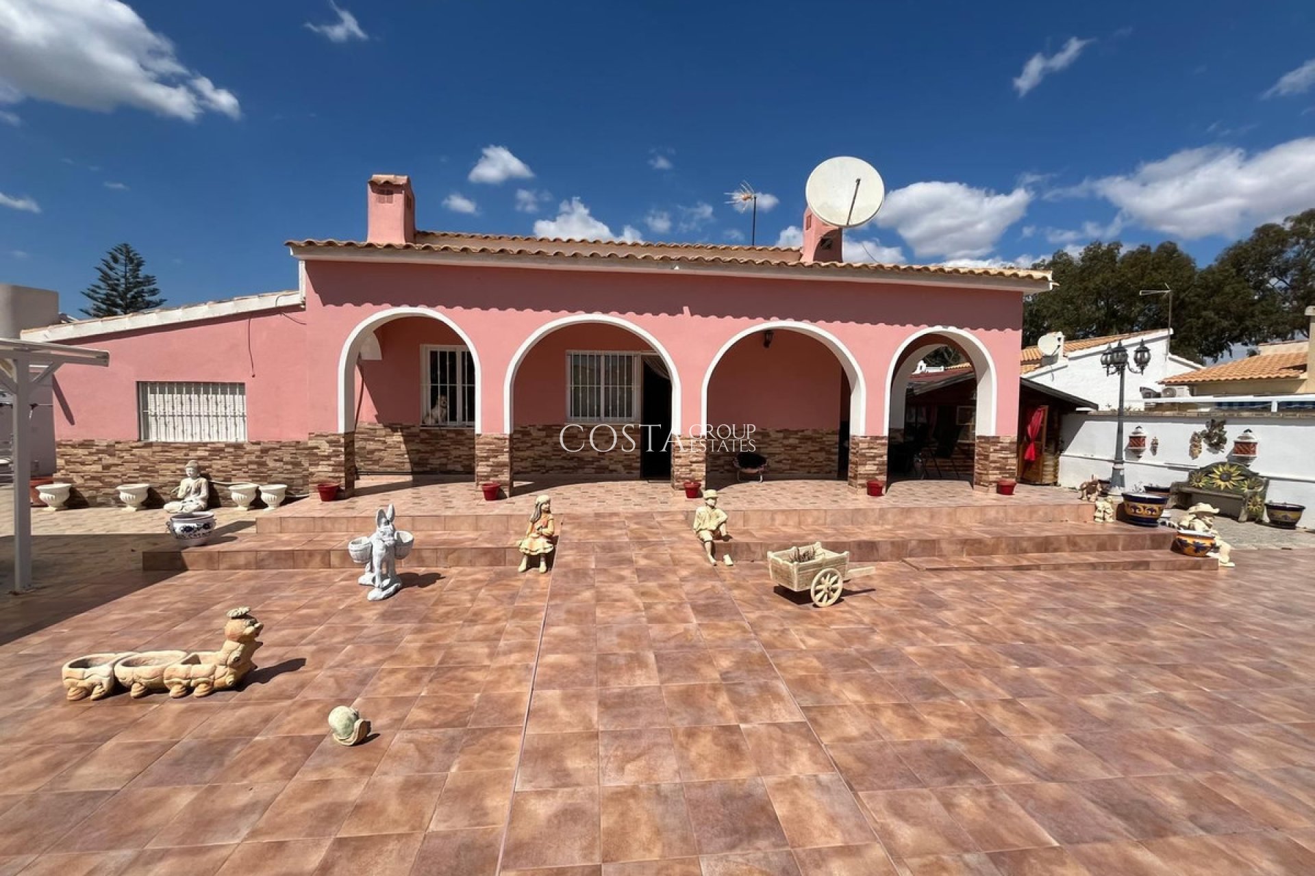 Resale - Villa -
Orihuela Costa - Cabo Roig