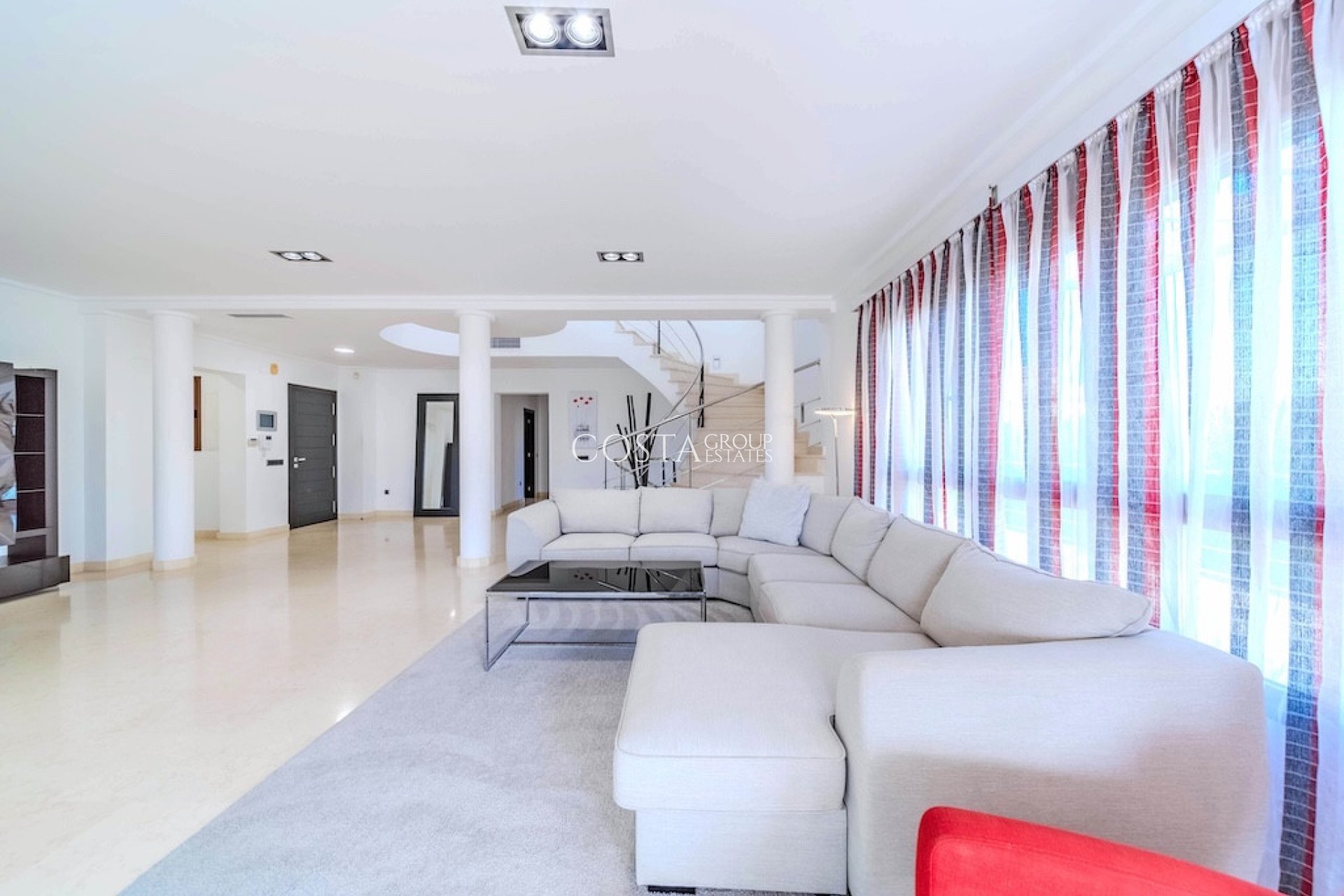 Resale - Villa -
Orihuela Costa - Cabo Roig