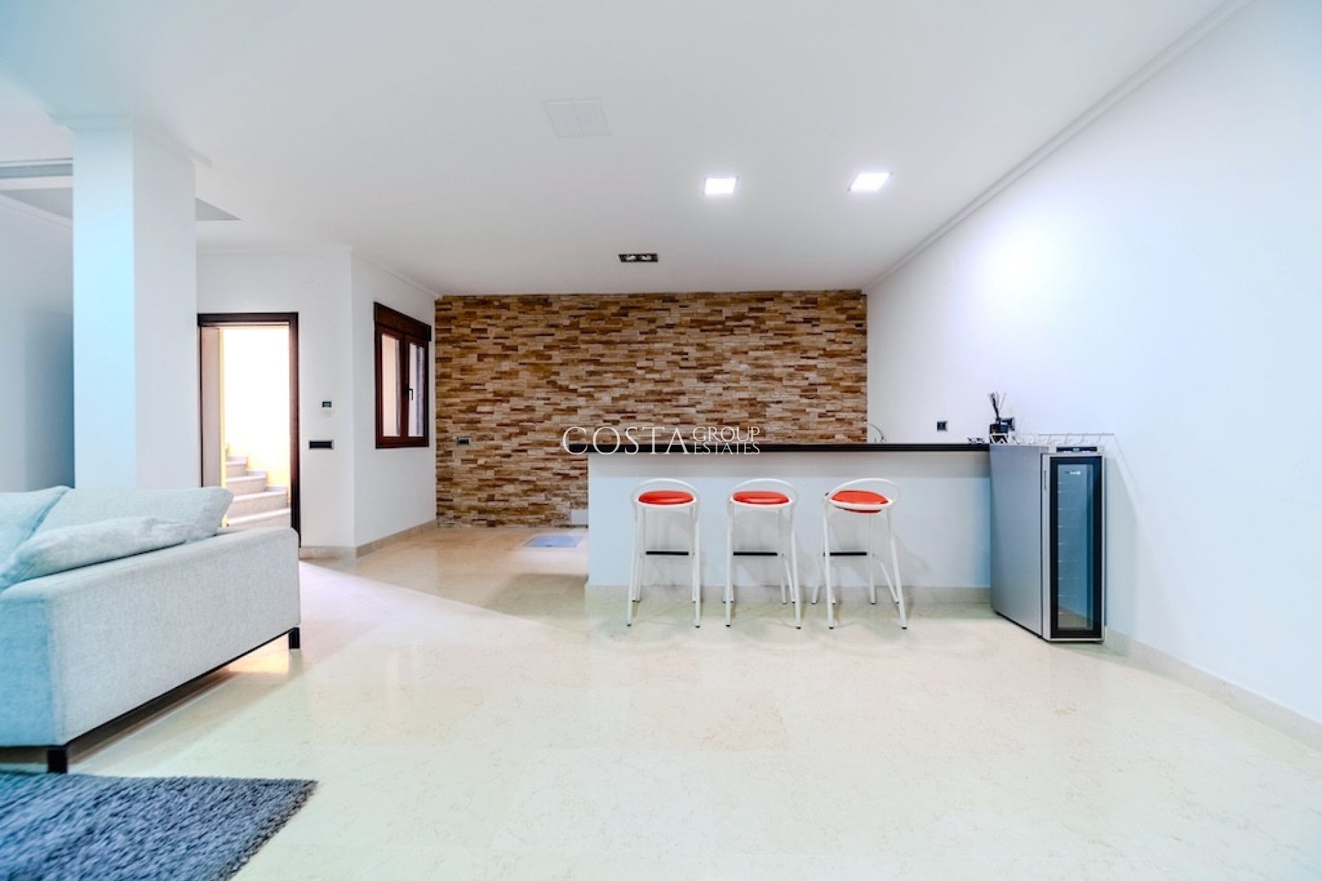 Resale - Villa -
Orihuela Costa - Cabo Roig