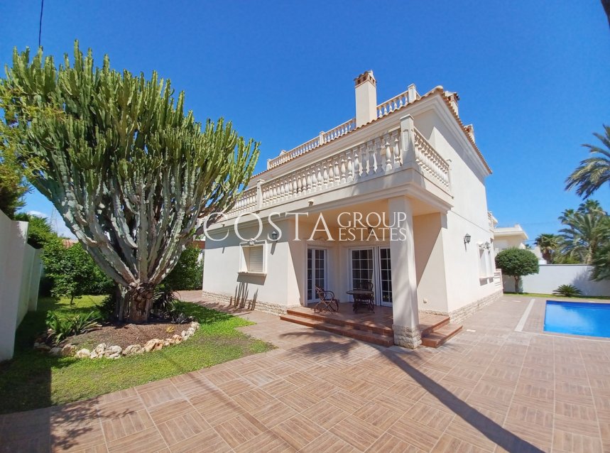 Resale - Villa -
Orihuela Costa - Cabo Roig