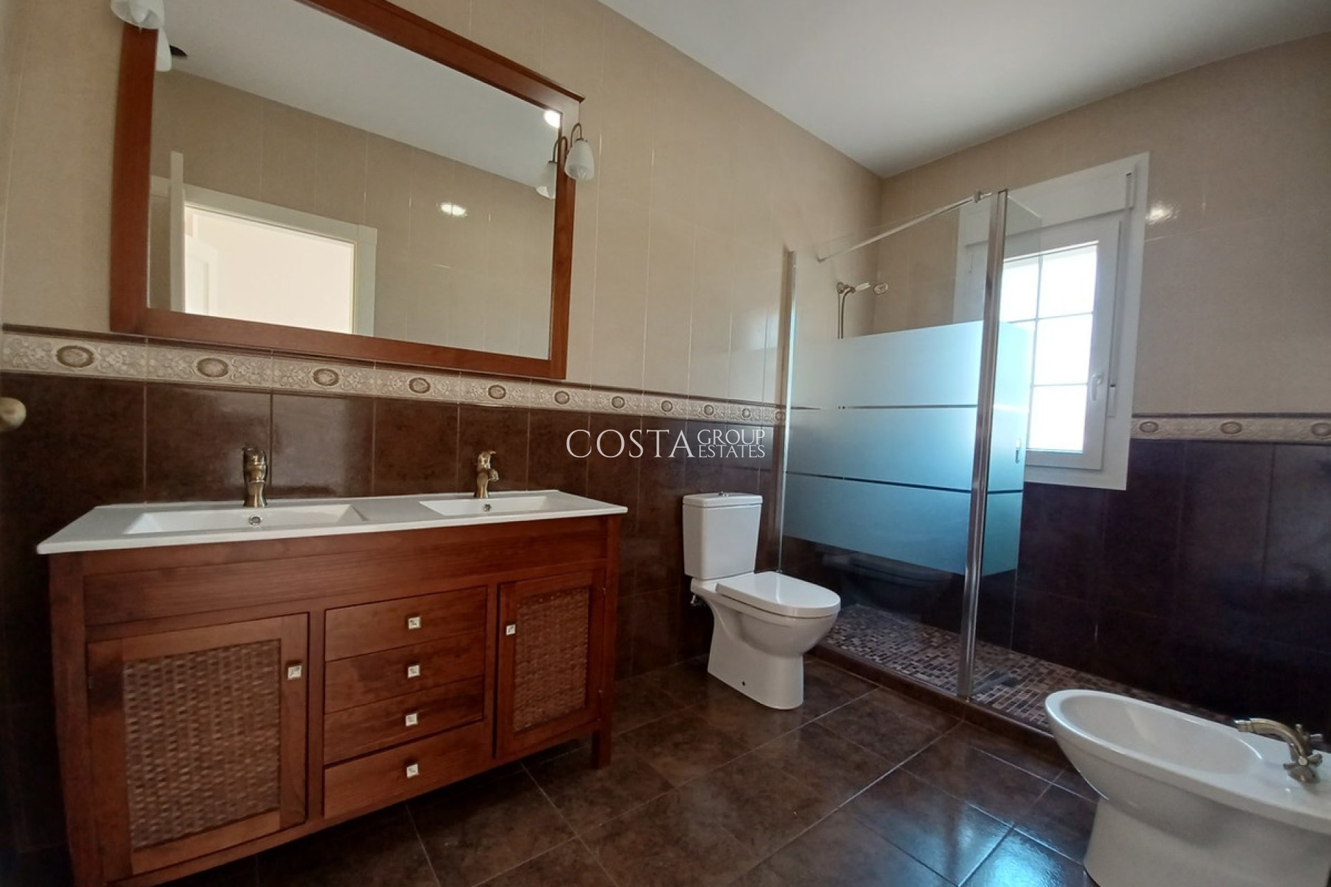 Resale - Villa -
Orihuela Costa - Cabo Roig