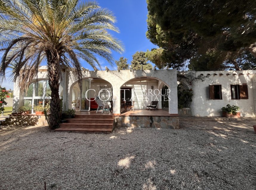 Resale - Villa -
Orihuela Costa - Cabo Roig