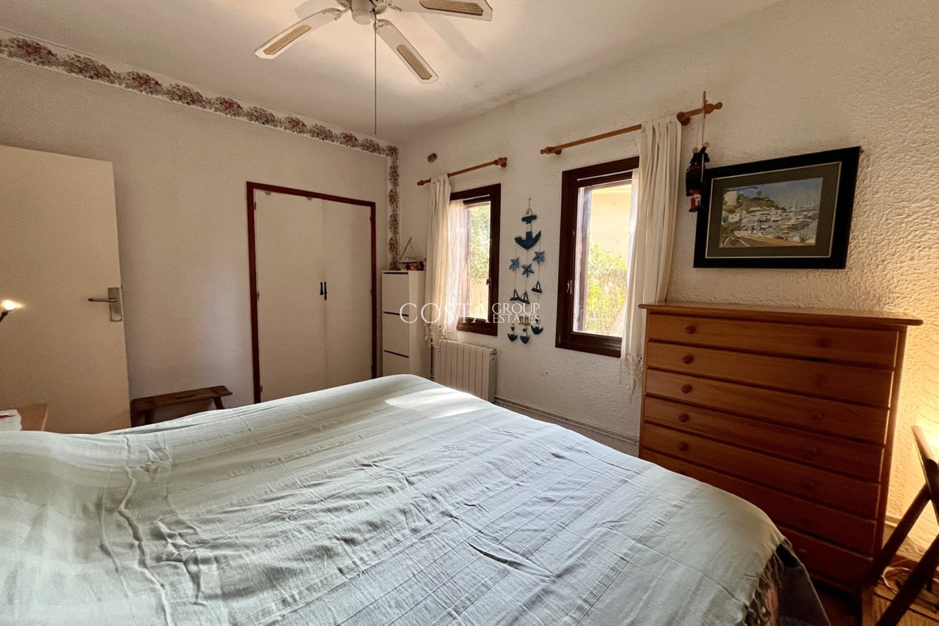 Resale - Villa -
Orihuela Costa - Cabo Roig