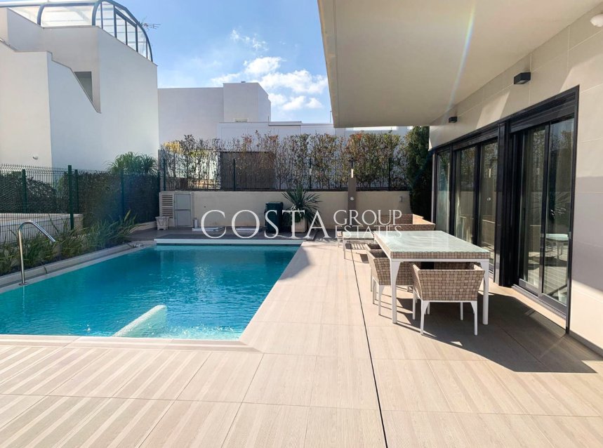 Resale - Villa -
Orihuela Costa - Campoamor