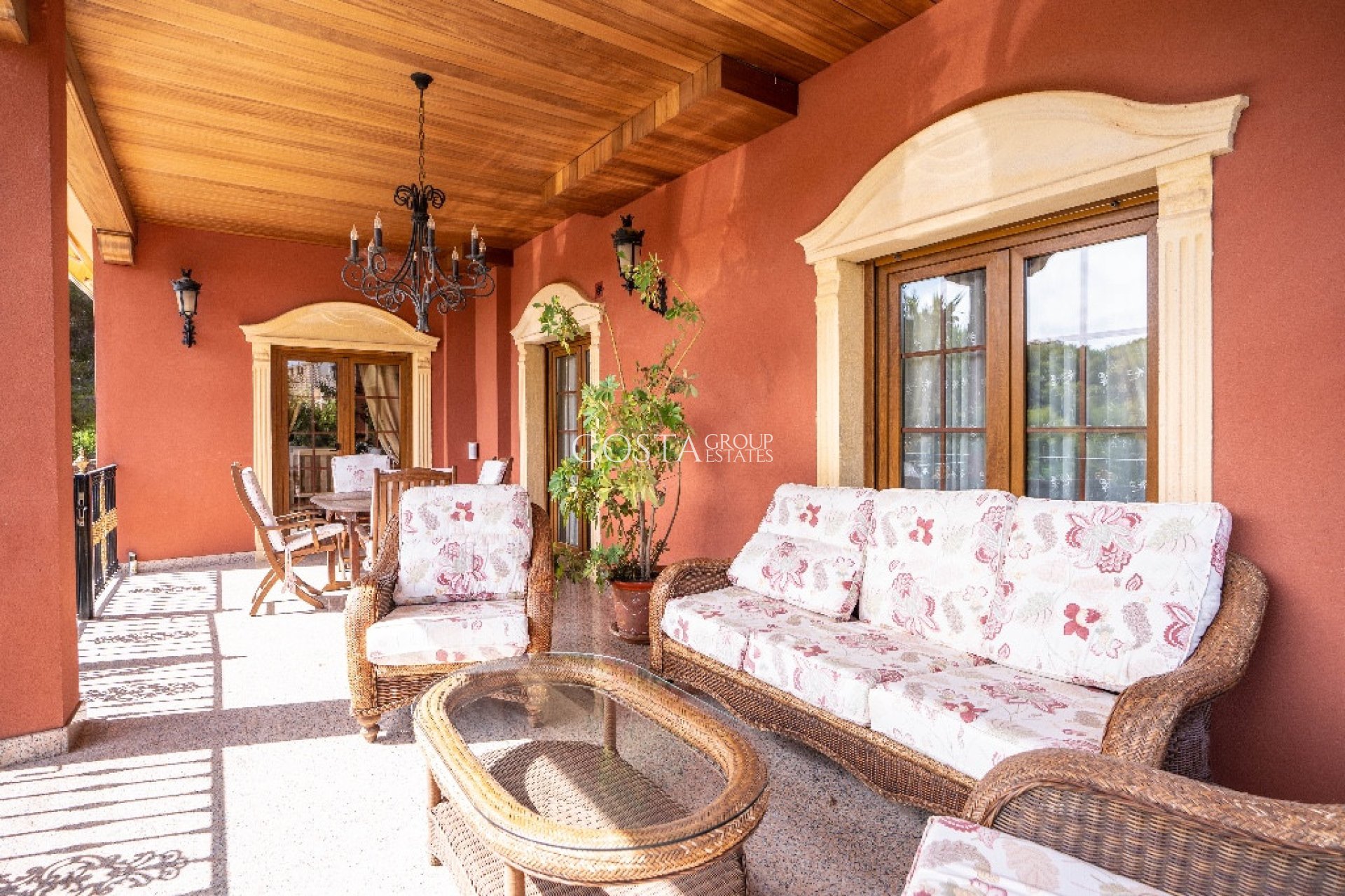 Resale - Villa -
Orihuela Costa - Campoamor