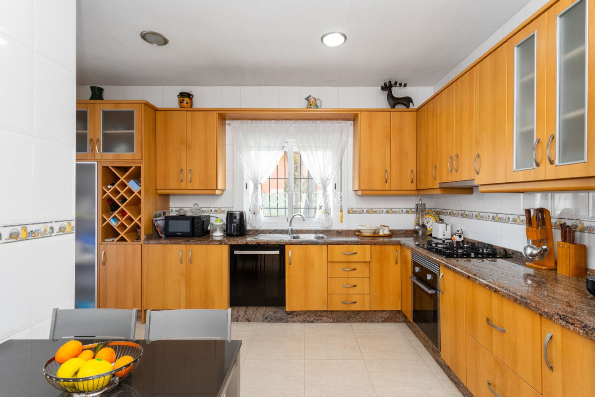 Resale - Villa -
Orihuela Costa - Campoamor