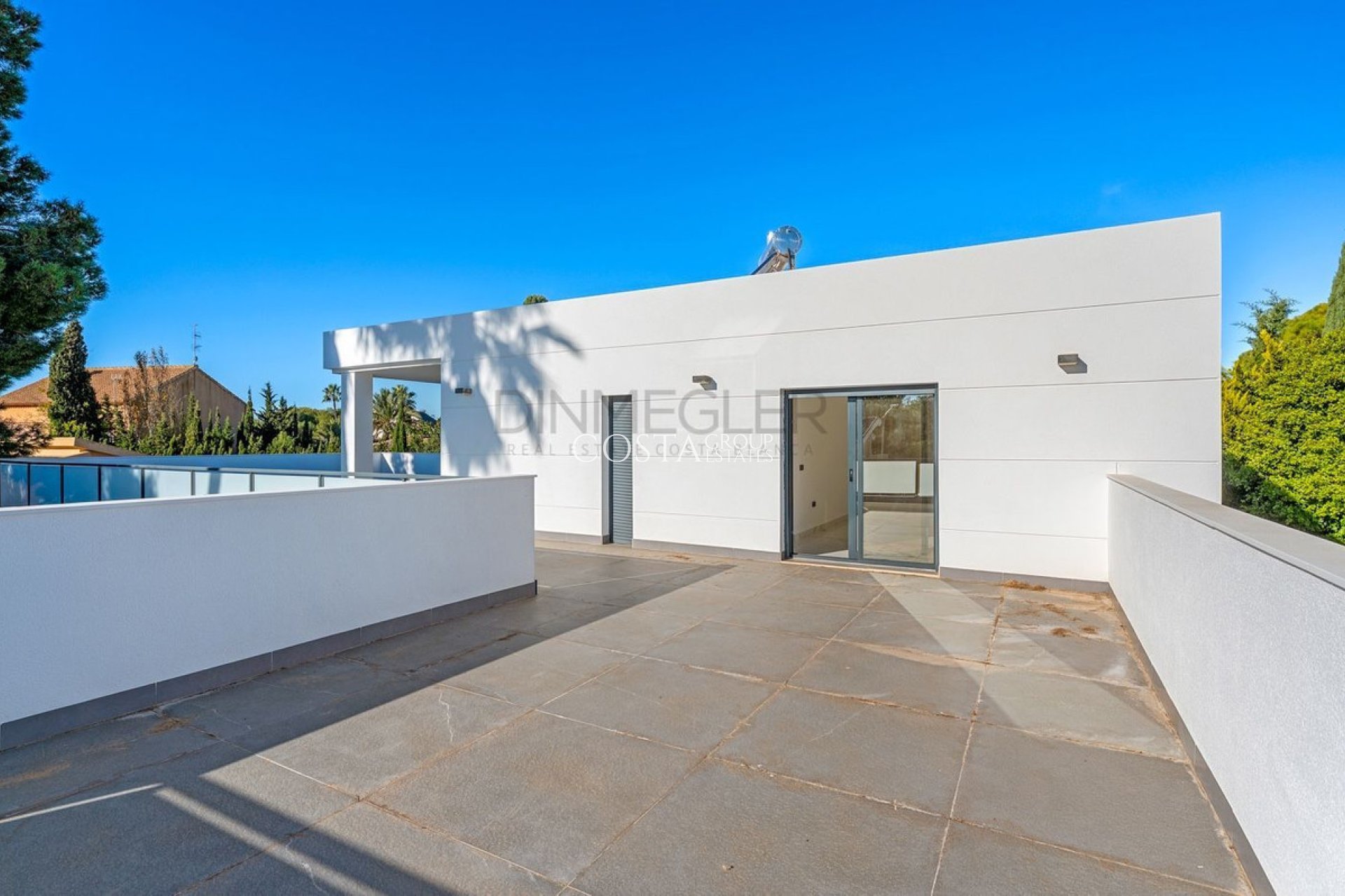 Resale - Villa -
Orihuela Costa - Campoamor