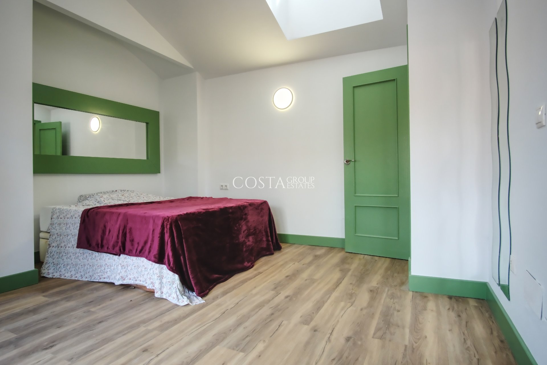 Resale - Villa -
Orihuela Costa - Costa Blanca South