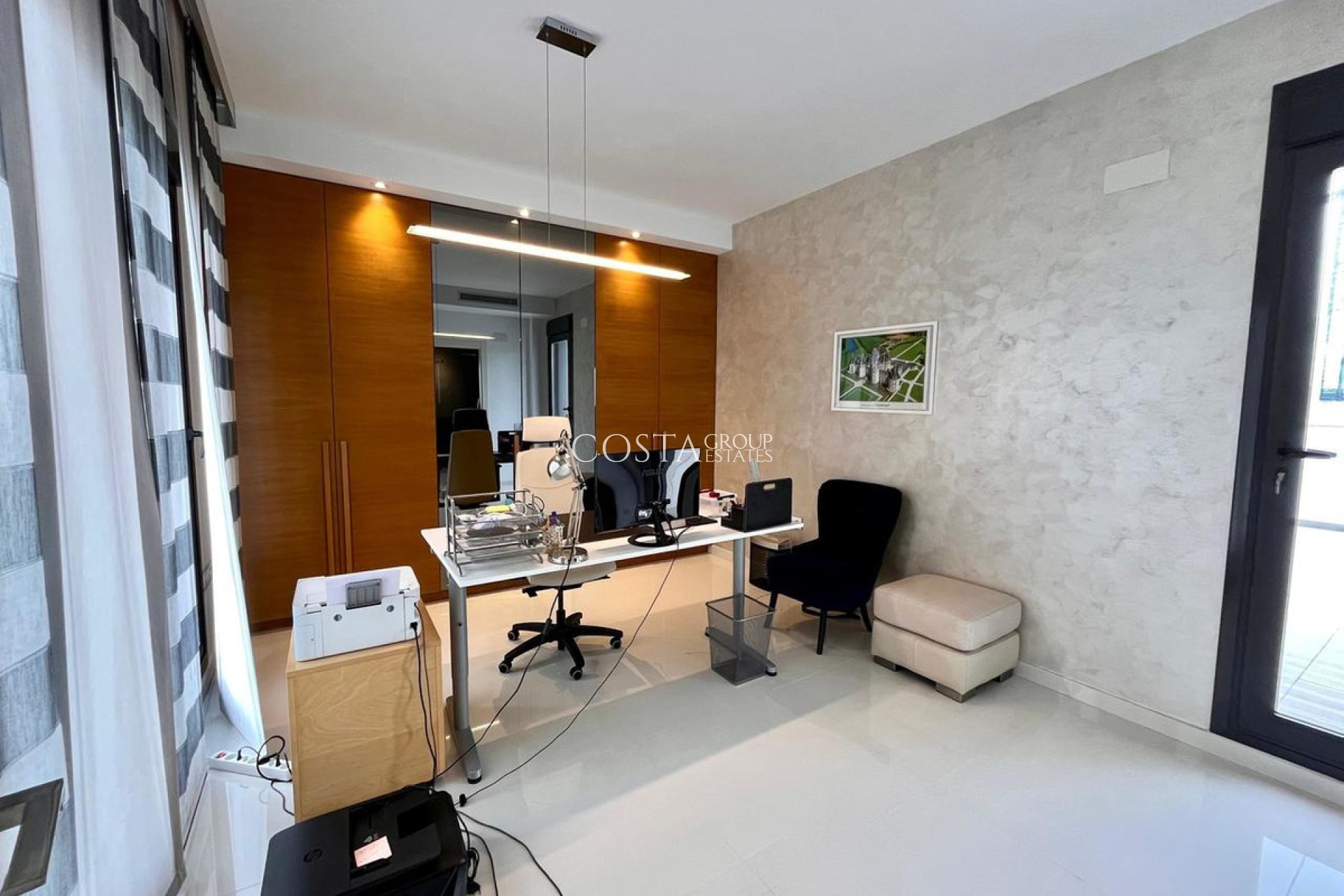 Resale - Villa -
Orihuela Costa - Dehesa de Campoamor