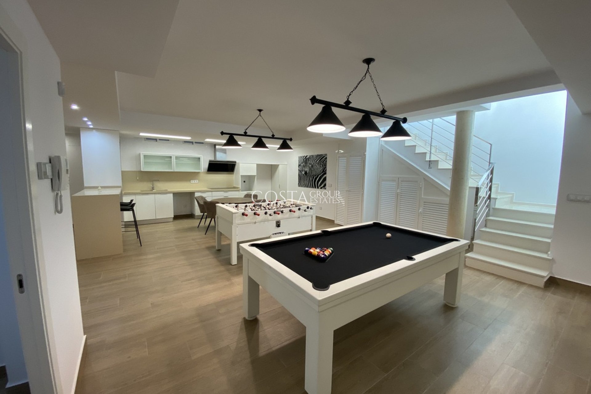 Resale - Villa -
Orihuela Costa - Dehesa de Campoamor