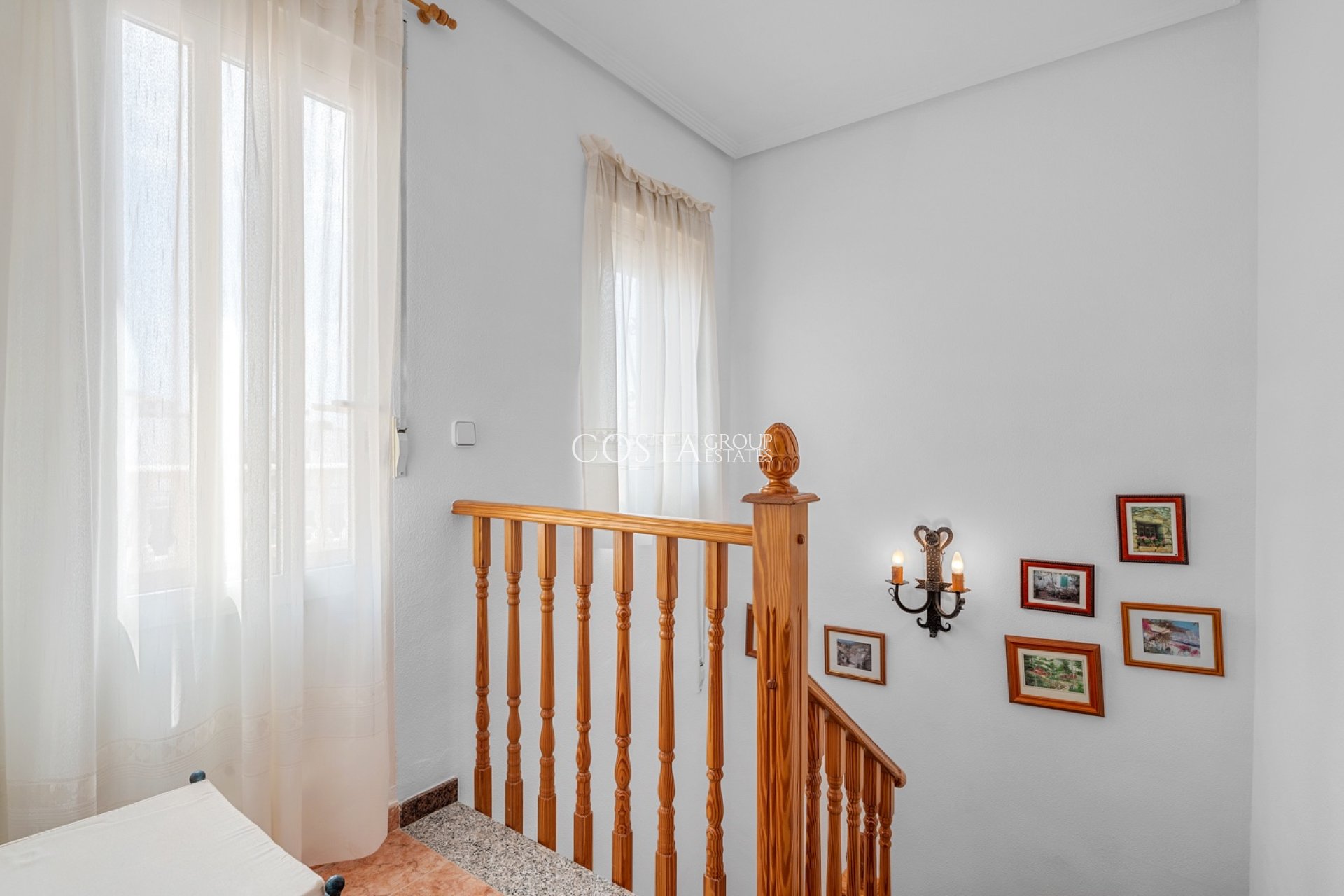 Resale - Villa -
Orihuela Costa - El Galan