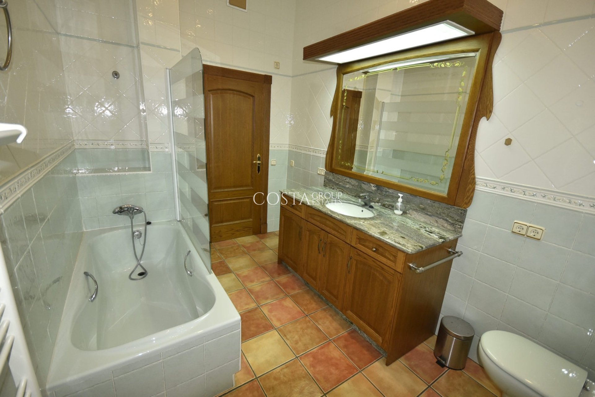 Resale - Villa -
Orihuela Costa - La Matanza