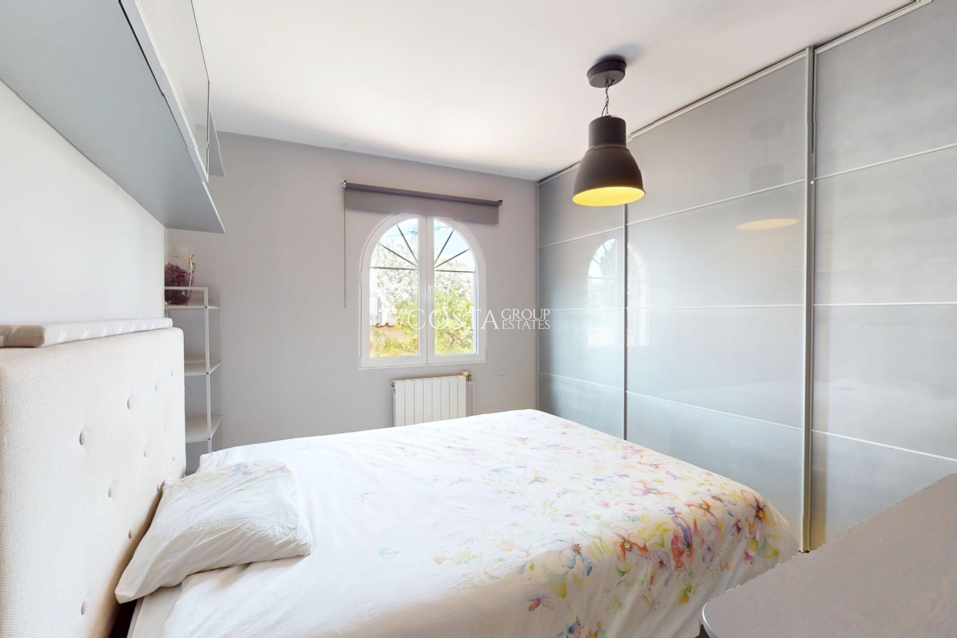 Resale - Villa -
Orihuela Costa - La Zenia