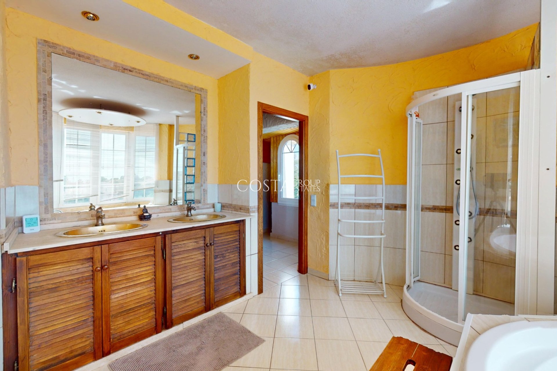 Resale - Villa -
Orihuela Costa - La Zenia