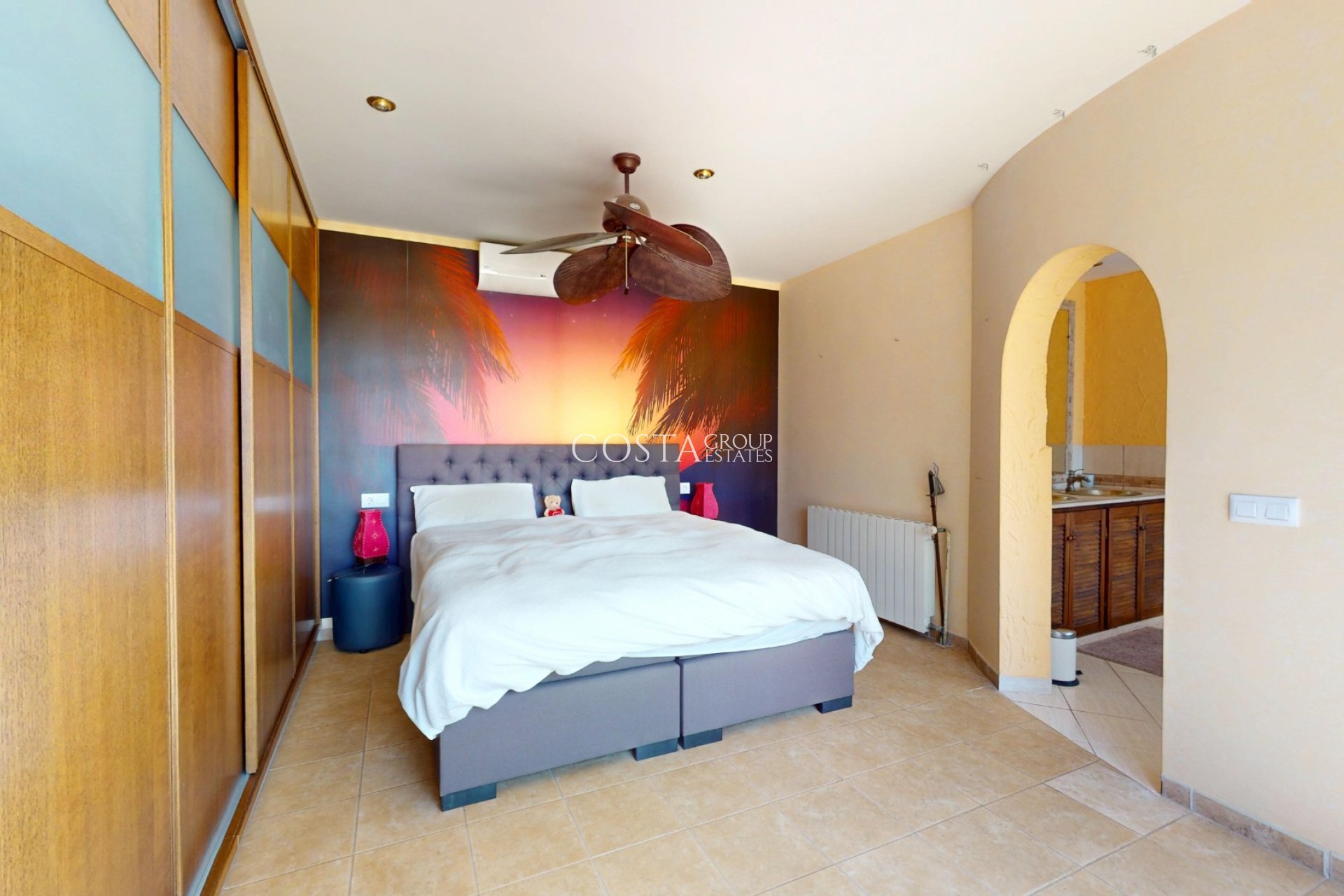 Resale - Villa -
Orihuela Costa - La Zenia