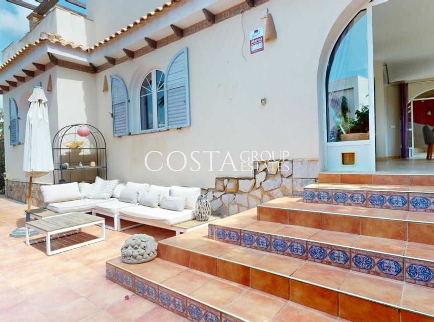 Resale - Villa -
Orihuela Costa - La Zenia