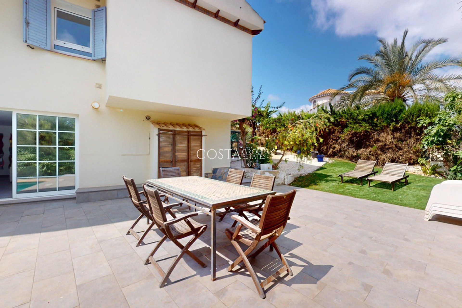 Resale - Villa -
Orihuela Costa - La Zenia