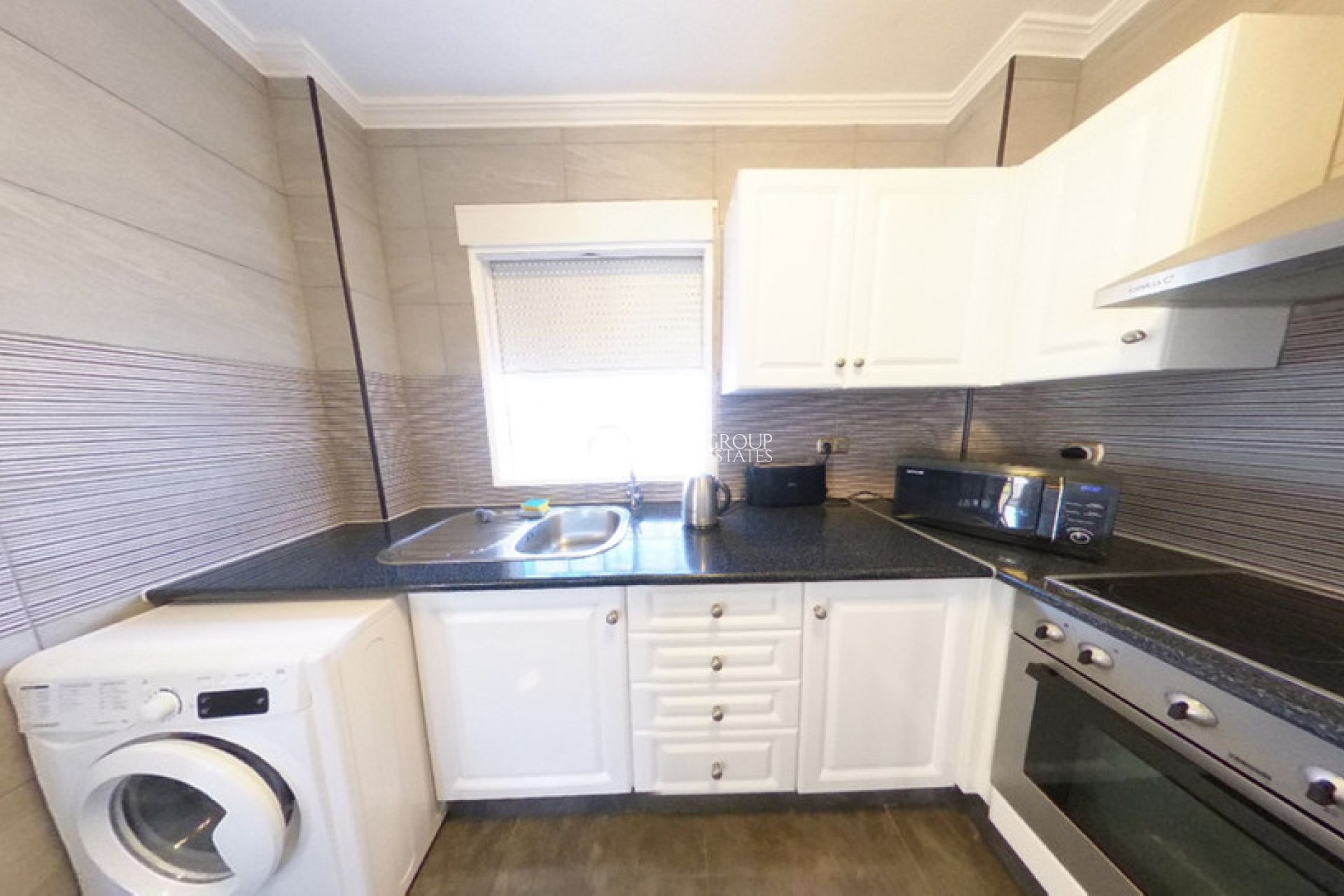 Resale - Villa -
Orihuela Costa - La Zenia