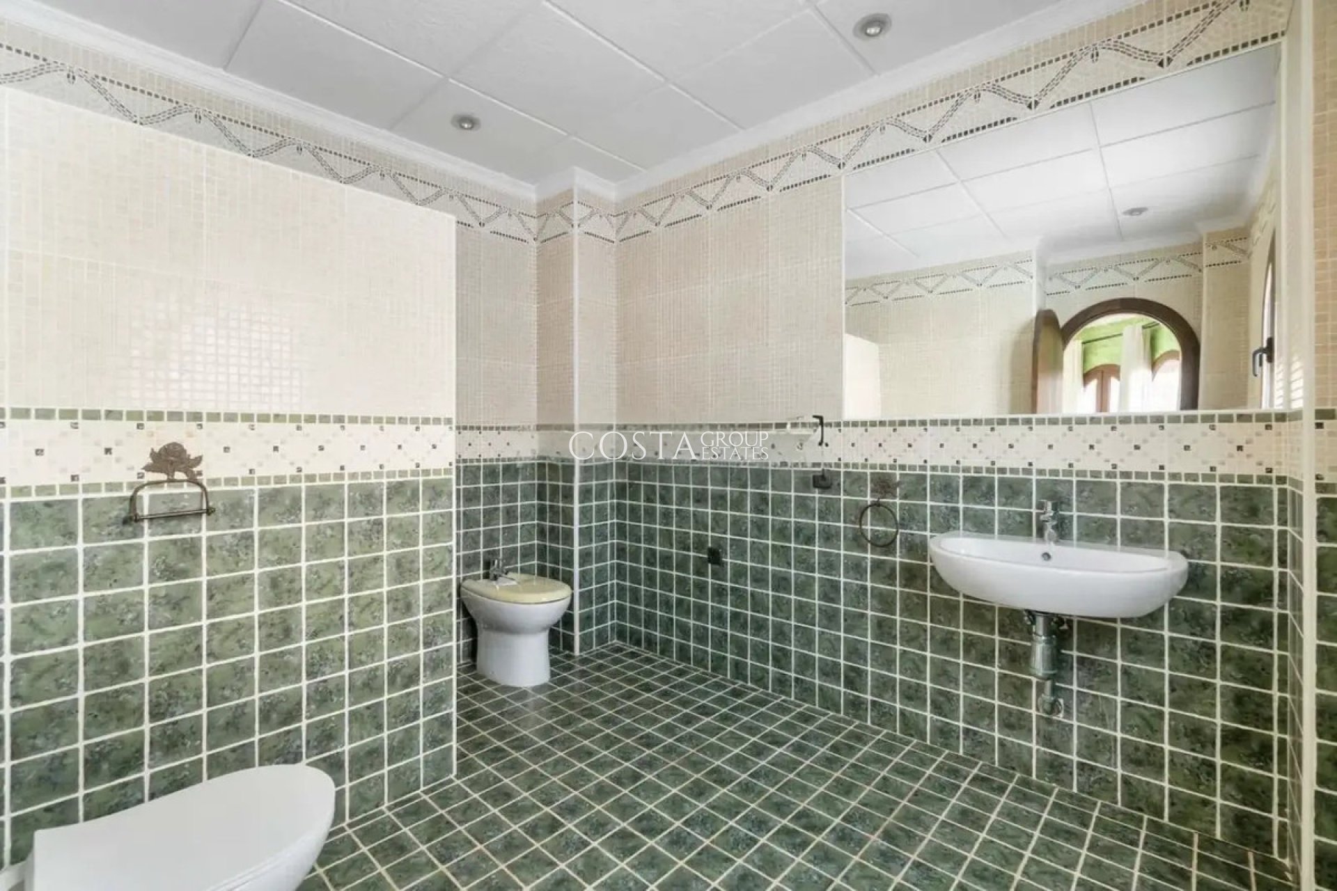 Resale - Villa -
Orihuela Costa - La Zenia