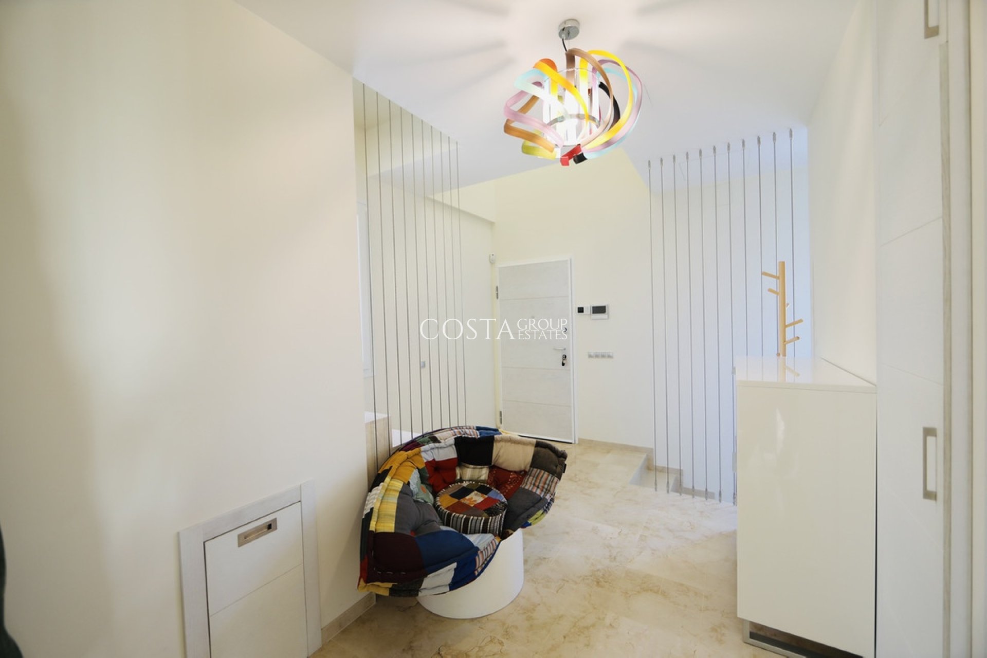 Resale - Villa -
Orihuela Costa - La Zenia