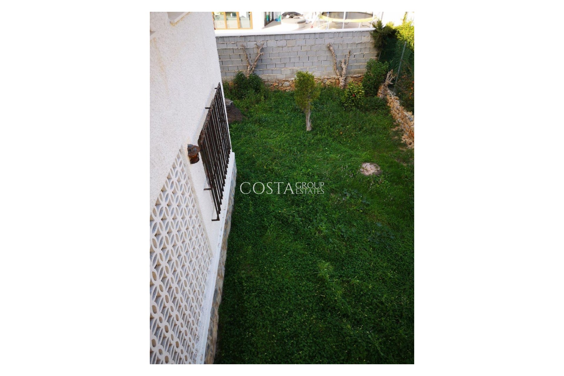 Resale - Villa -
Orihuela Costa - La Zenia