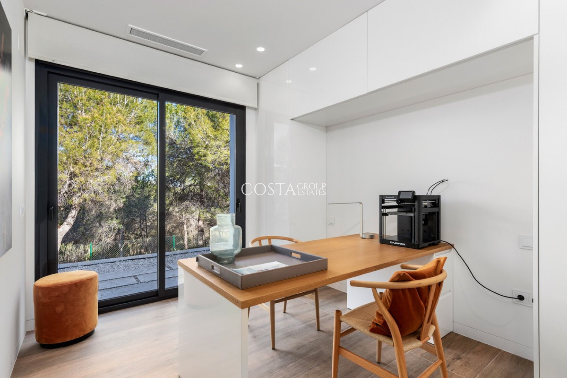 Resale - Villa -
Orihuela Costa - Las Colinas Golf