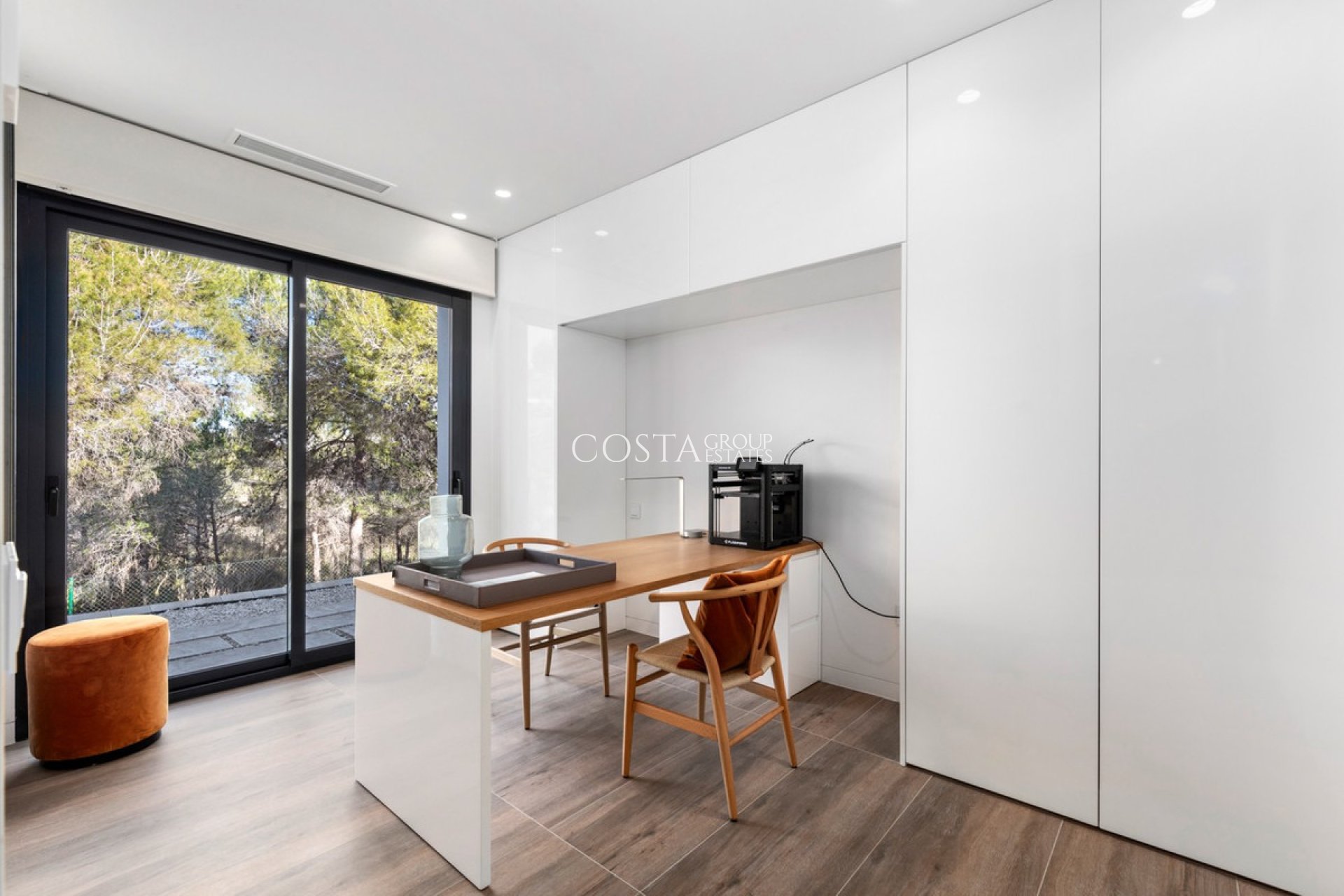 Resale - Villa -
Orihuela Costa - Las Colinas Golf