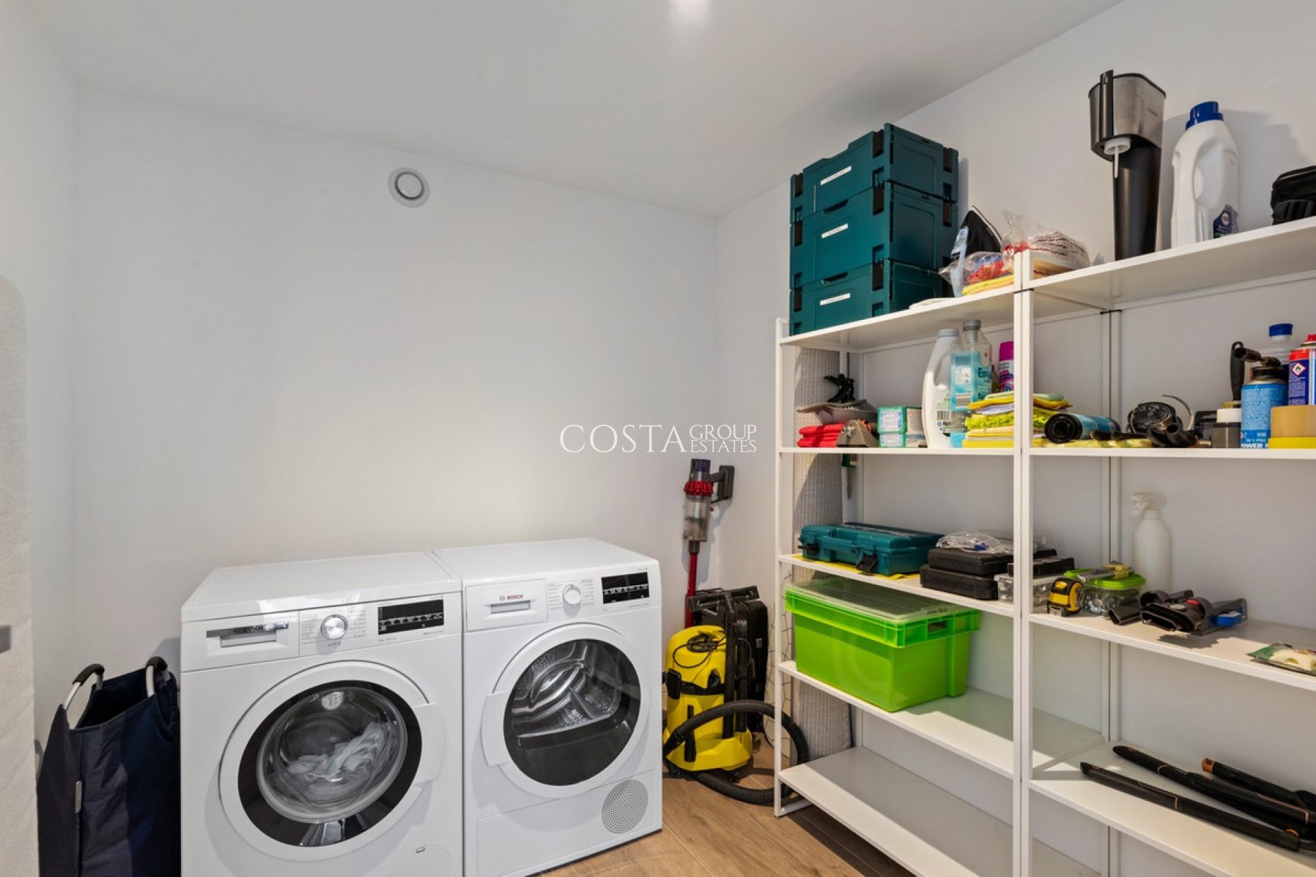 Resale - Villa -
Orihuela Costa - Las Colinas Golf