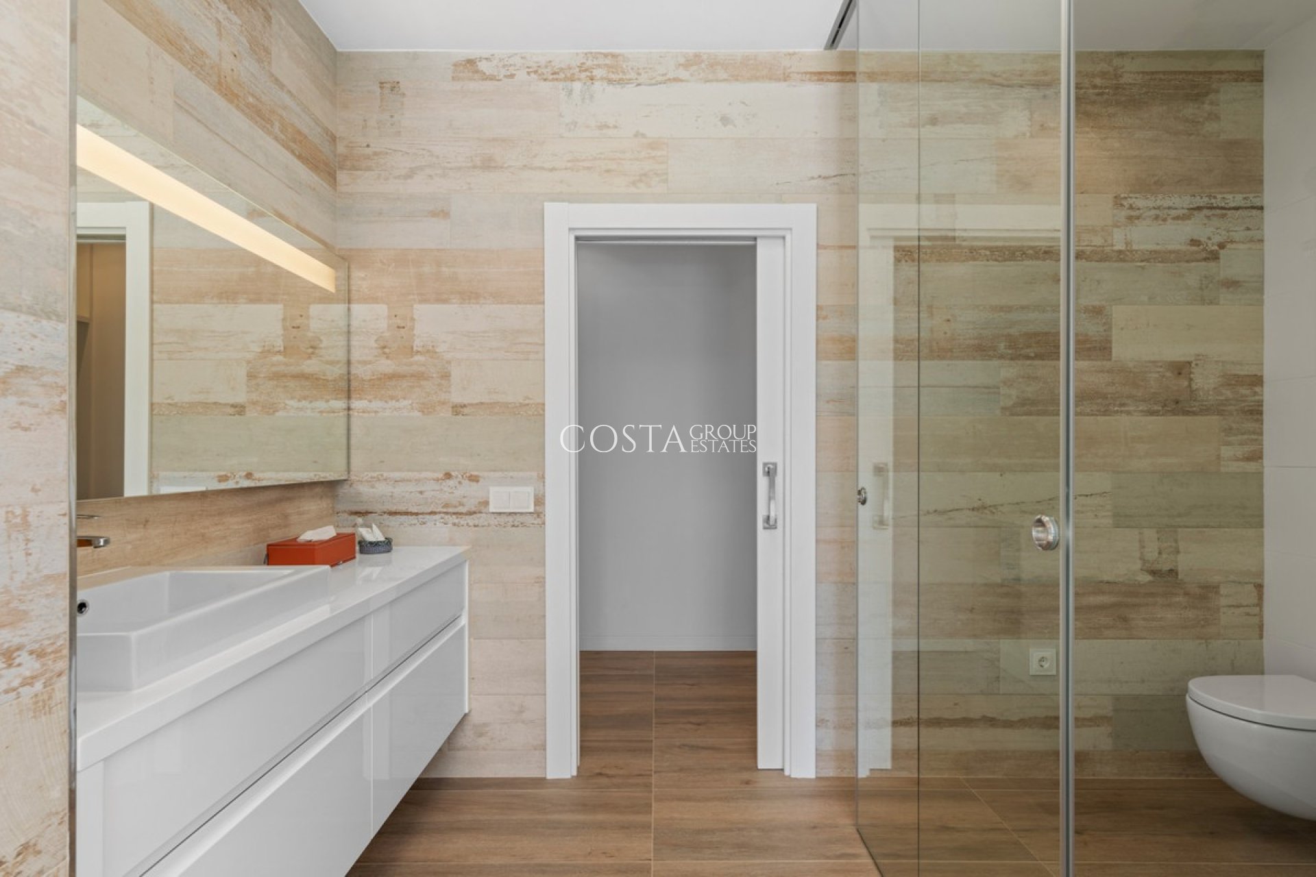 Resale - Villa -
Orihuela Costa - Las Colinas Golf